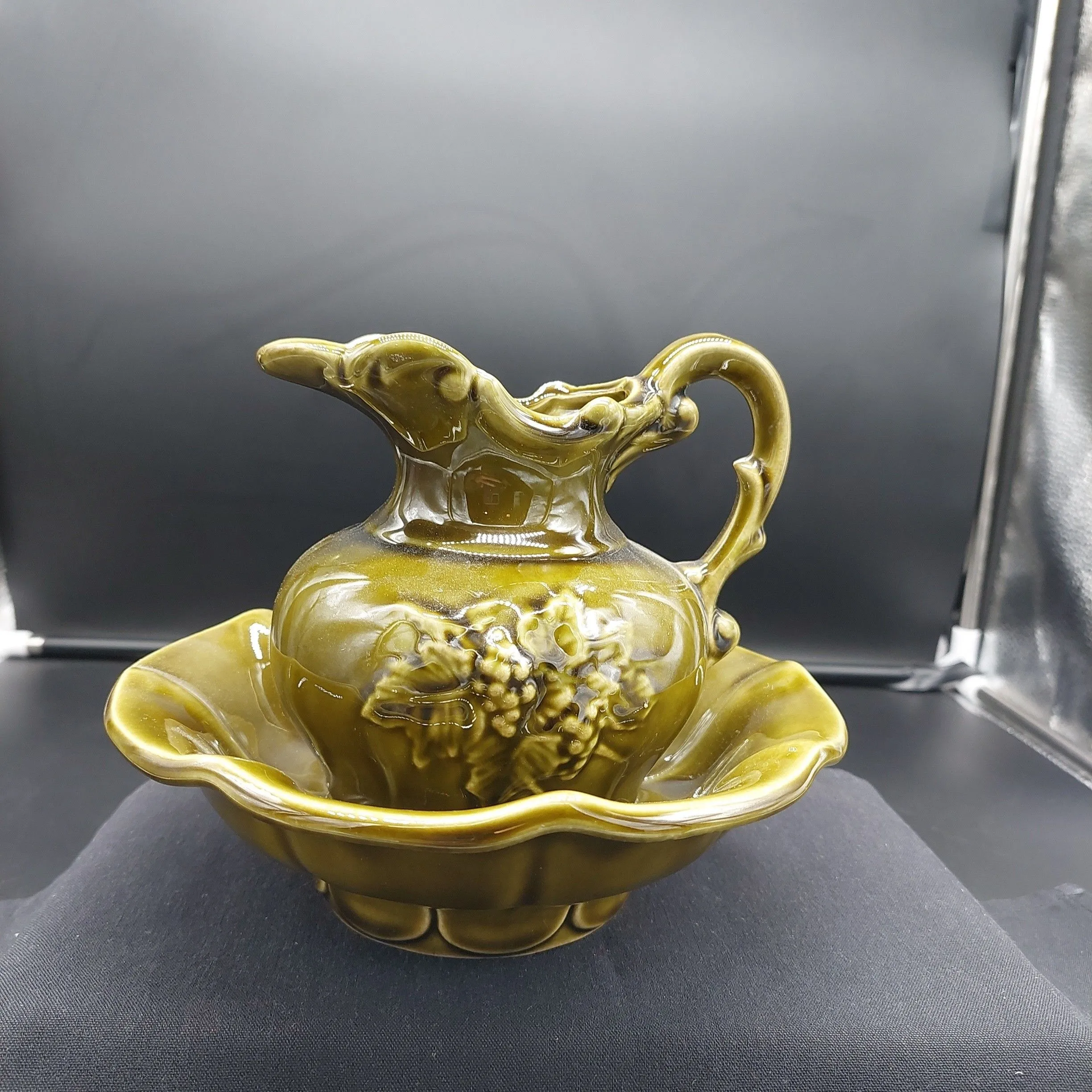 Product image for 1845 McCoy USA Pitcher & Basin 6" Tall