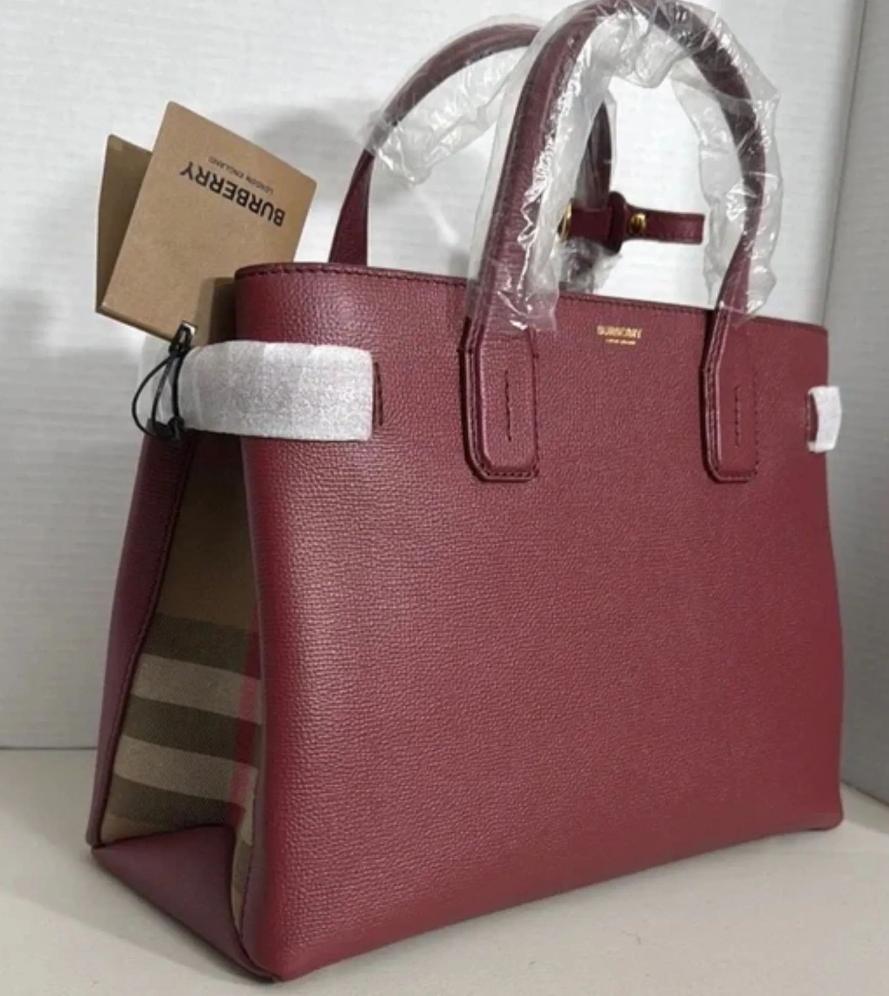 Product image for Burberry Burgundy banner med crimson red Leather Tote Bag