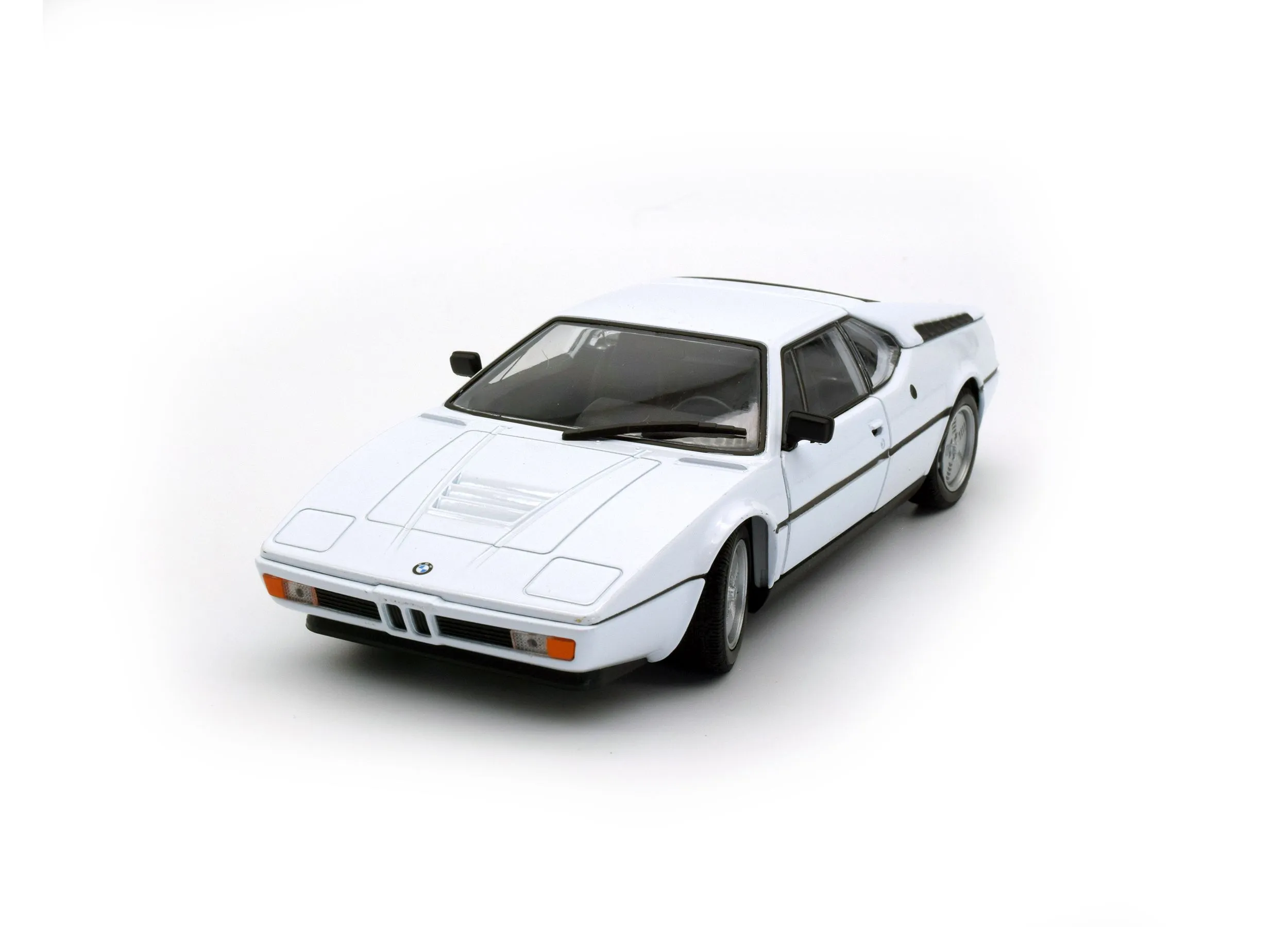 Product image for BMW M1 White – Welly – 1/24