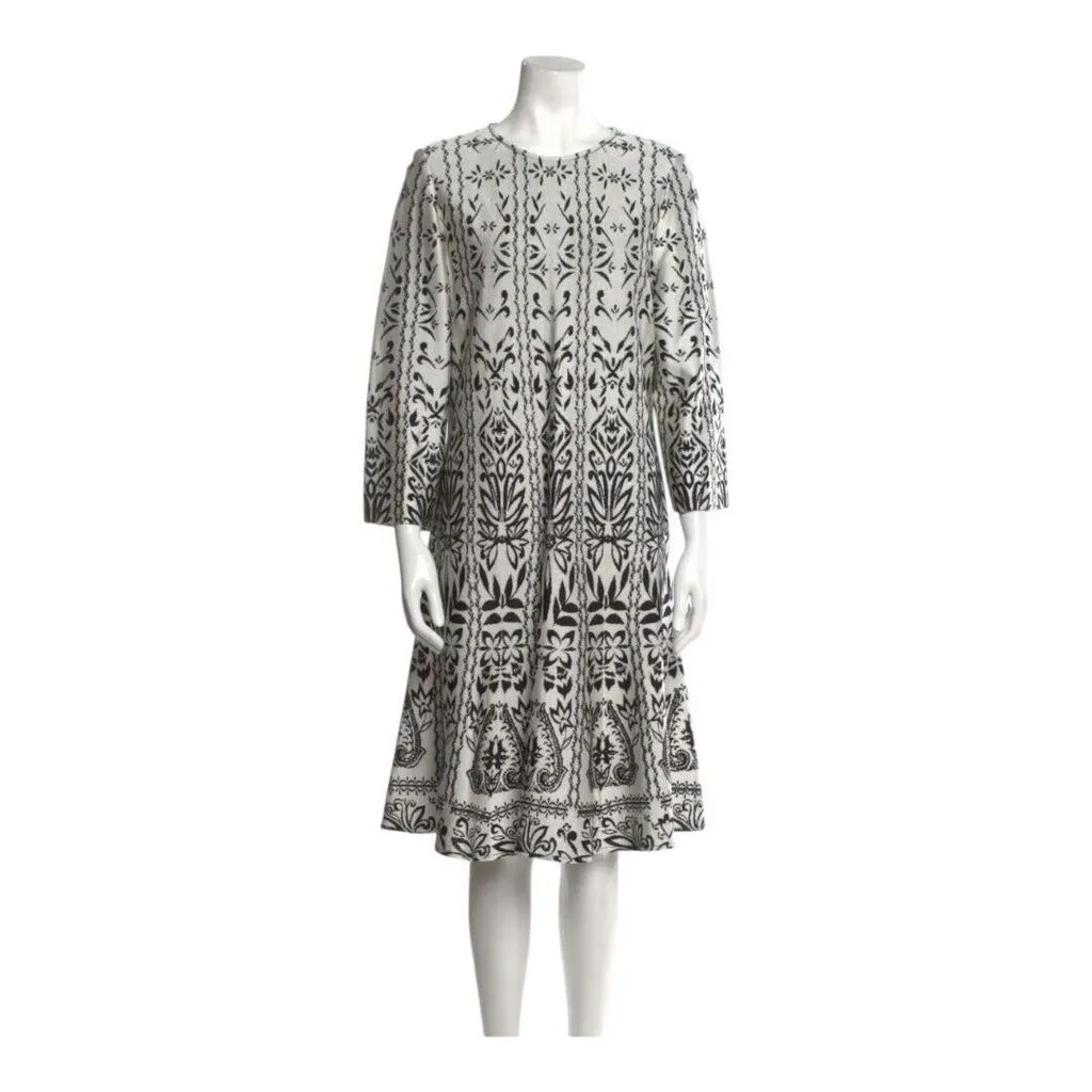 Product image for St John Knits Dress sz 16 - Cream and Black Neck Milano Knit Dress