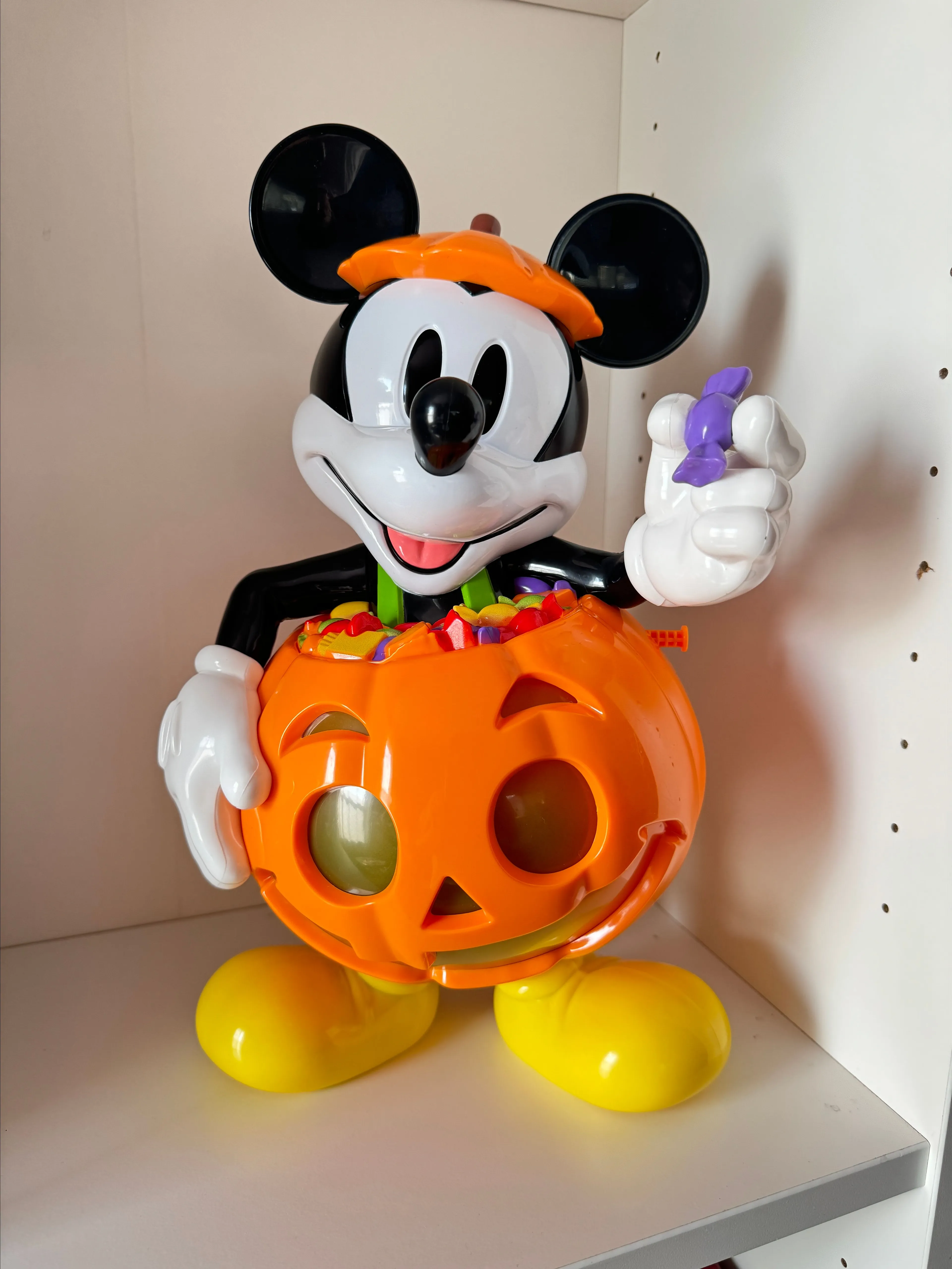 Product image for 2024 Mickey Halloween Pop Corn Bucket
