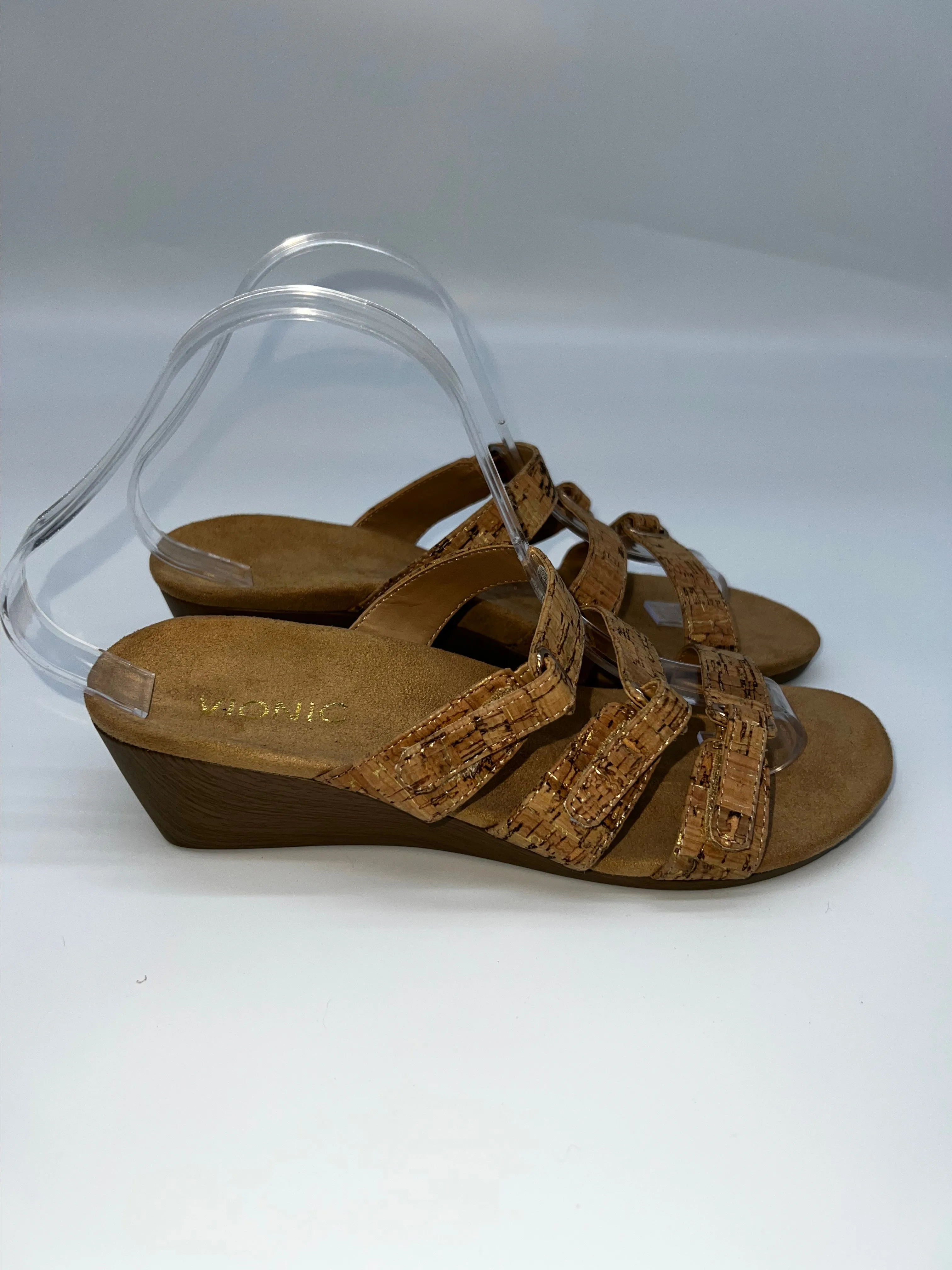 Listing Image Blurred Background