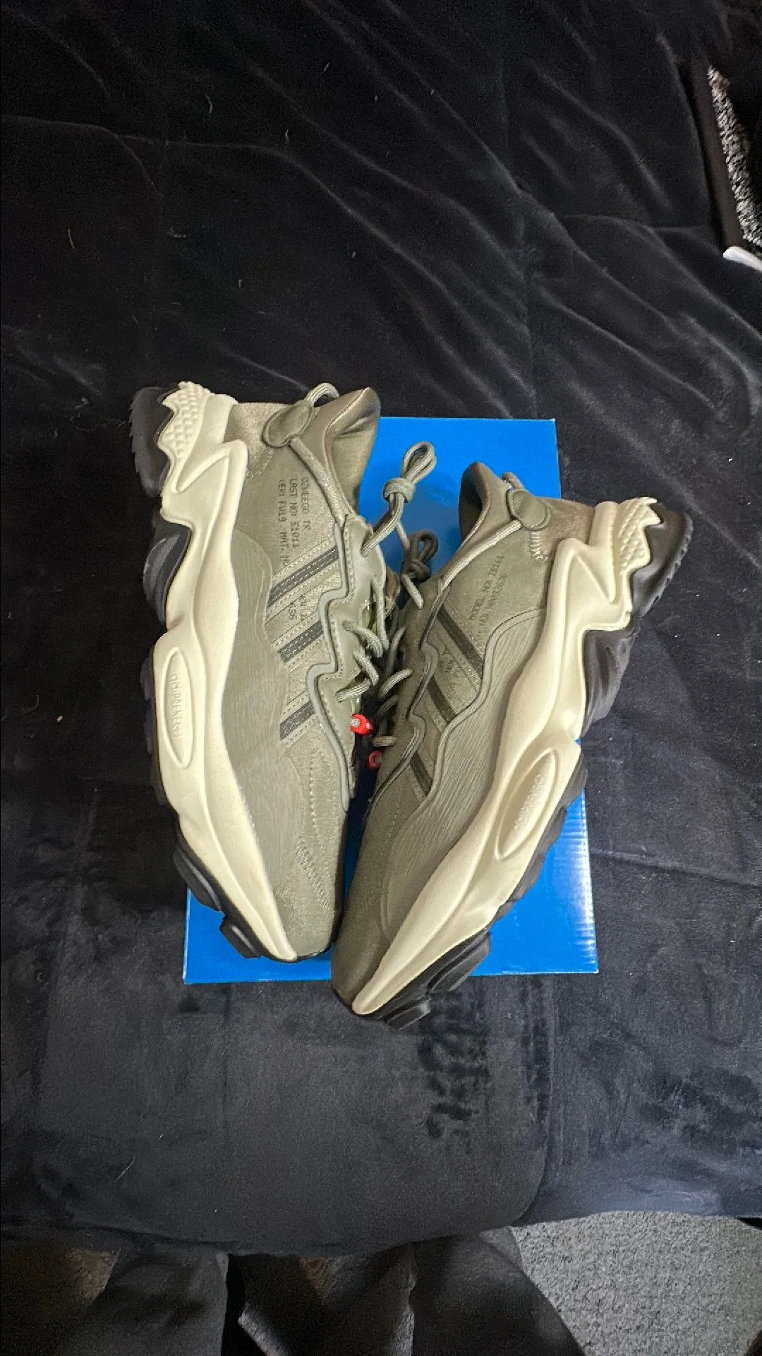 Product image for Ozweego Legacy Green Size 8 With Original Box (Worn Once)