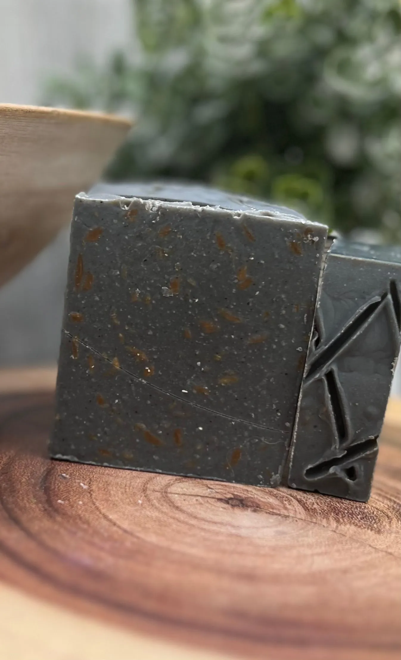 Product image for Mens activated charcoal + pine tar