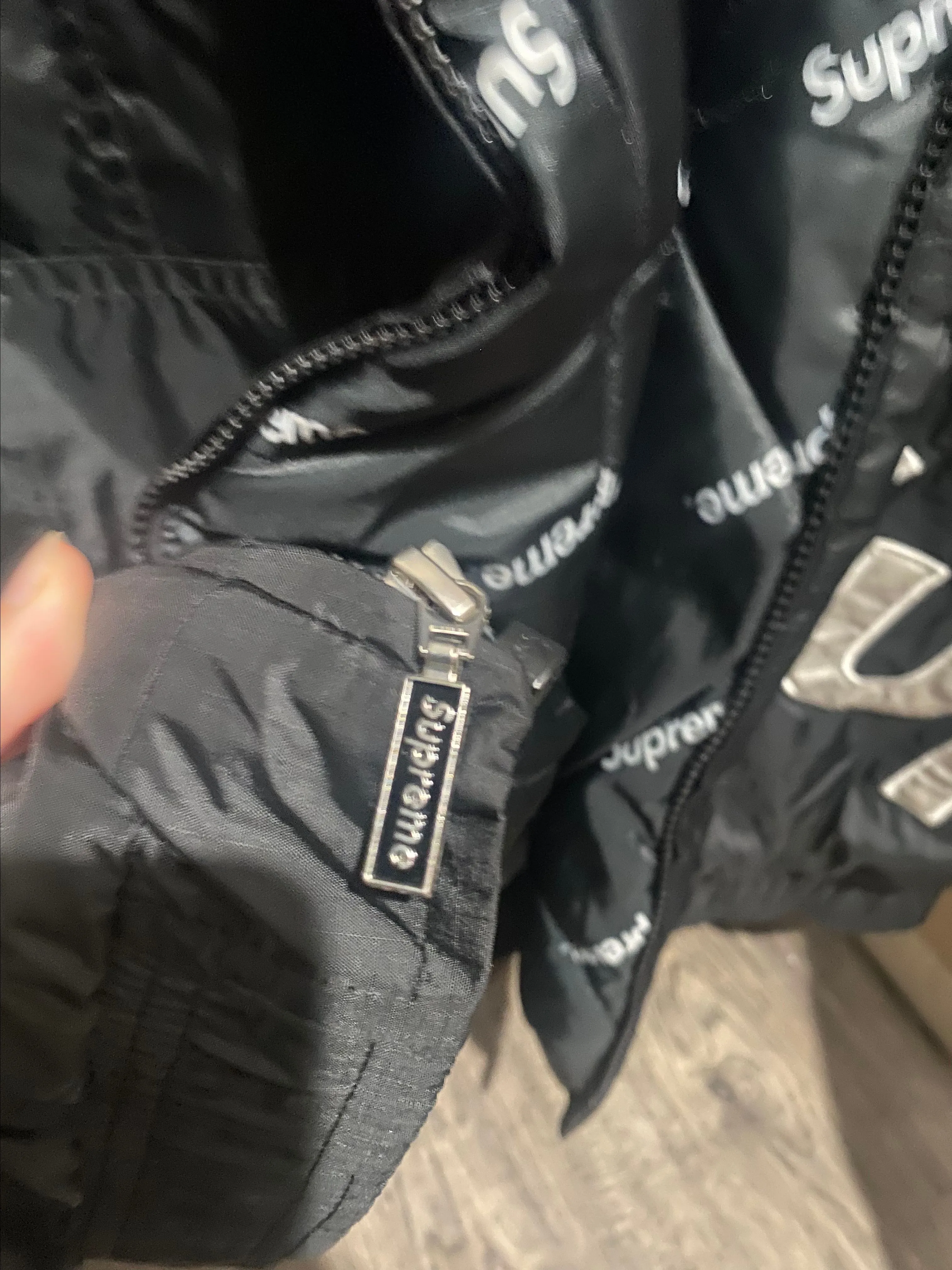 Listing Image Blurred Background