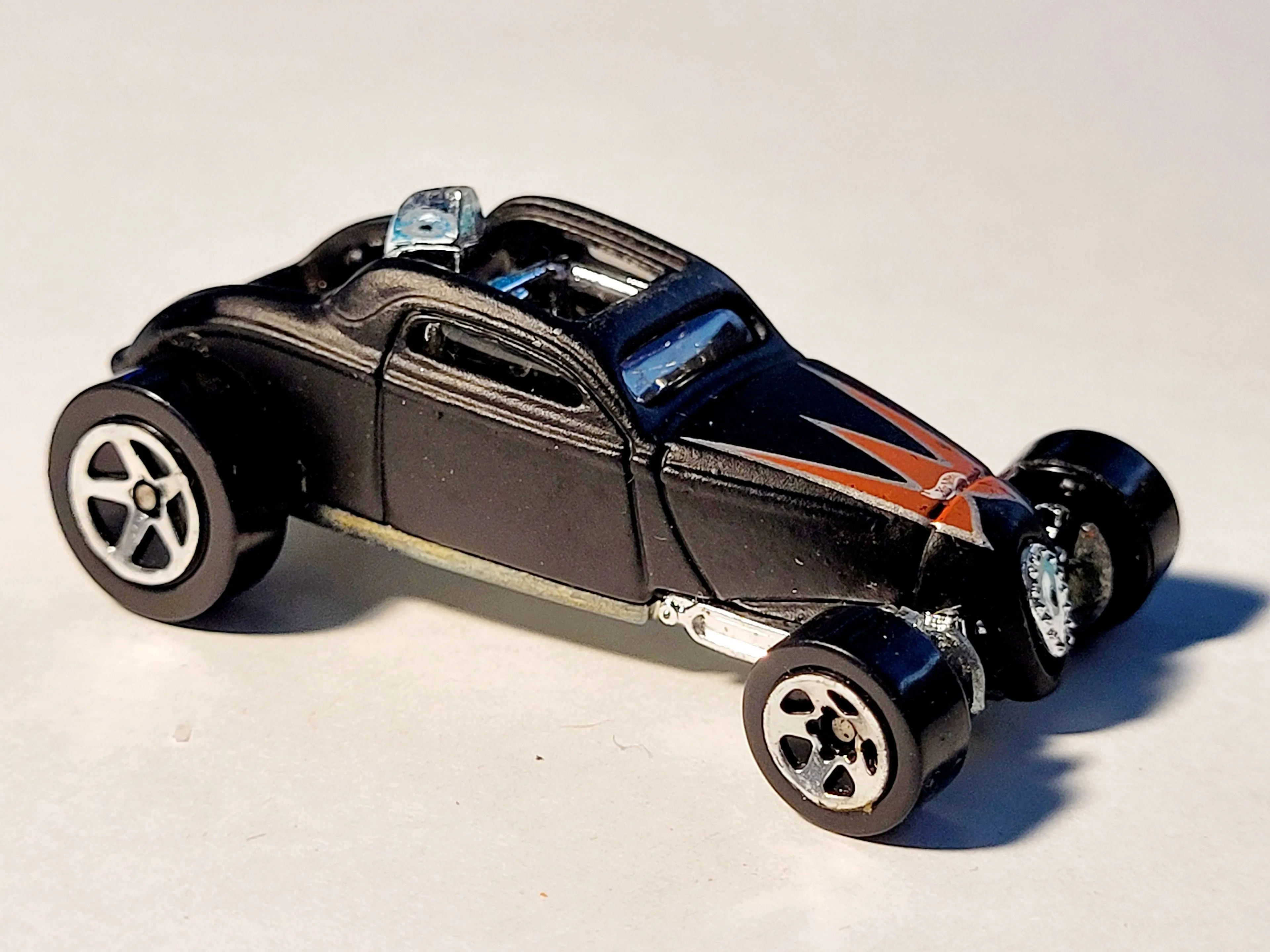 Product image for 2000 Hot Wheels Hot Rod "Sooo Fast" Black/Red Die-cast 1:64 Car Front Wheel Bent See Pics. The image