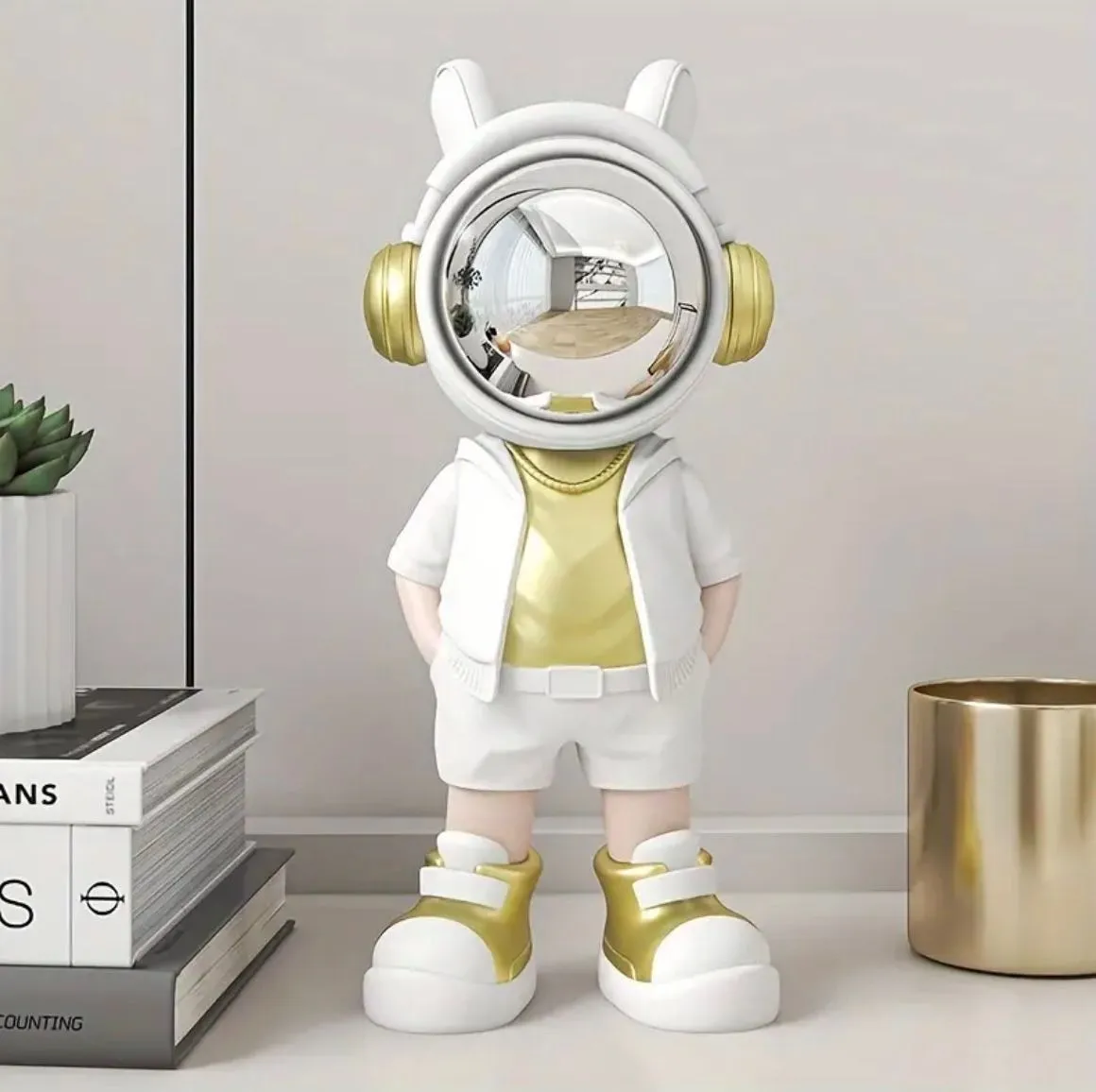Product image for Resin Astronaut Decor Gold