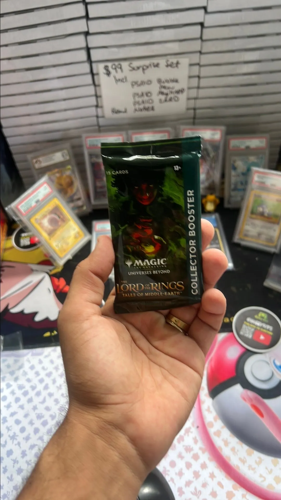 Product image for MTG- LOTR collector booster x 1