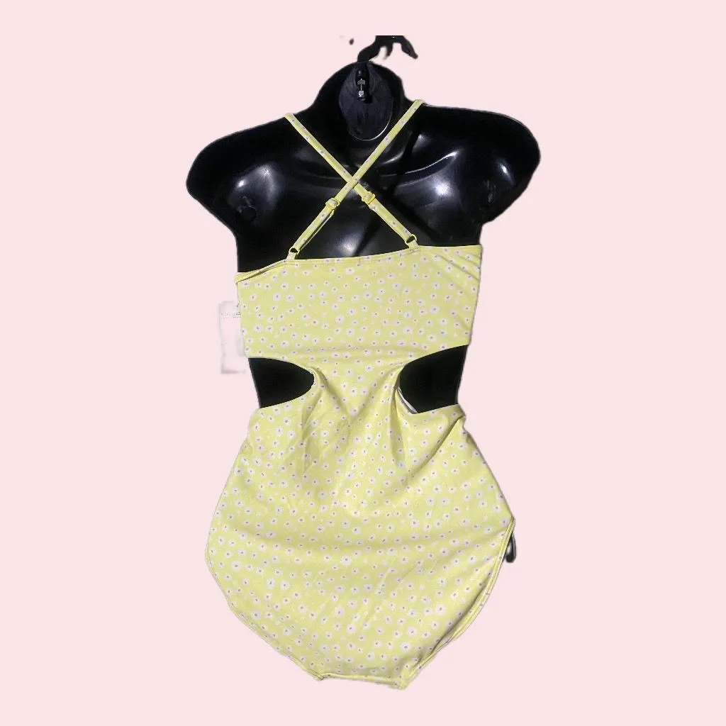 Listing Image Blurred Background