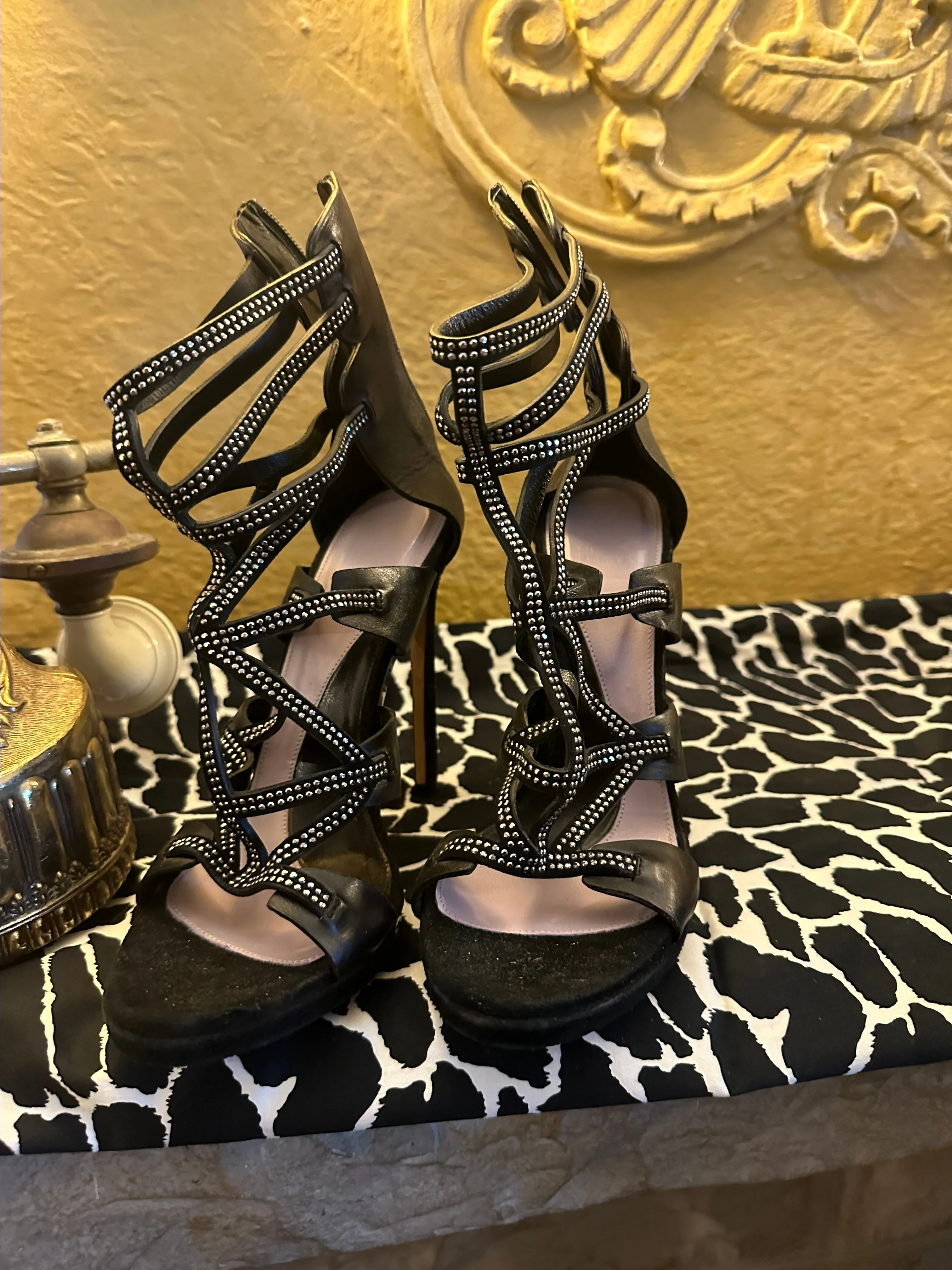 Product image for Herve leger black strappy size 37