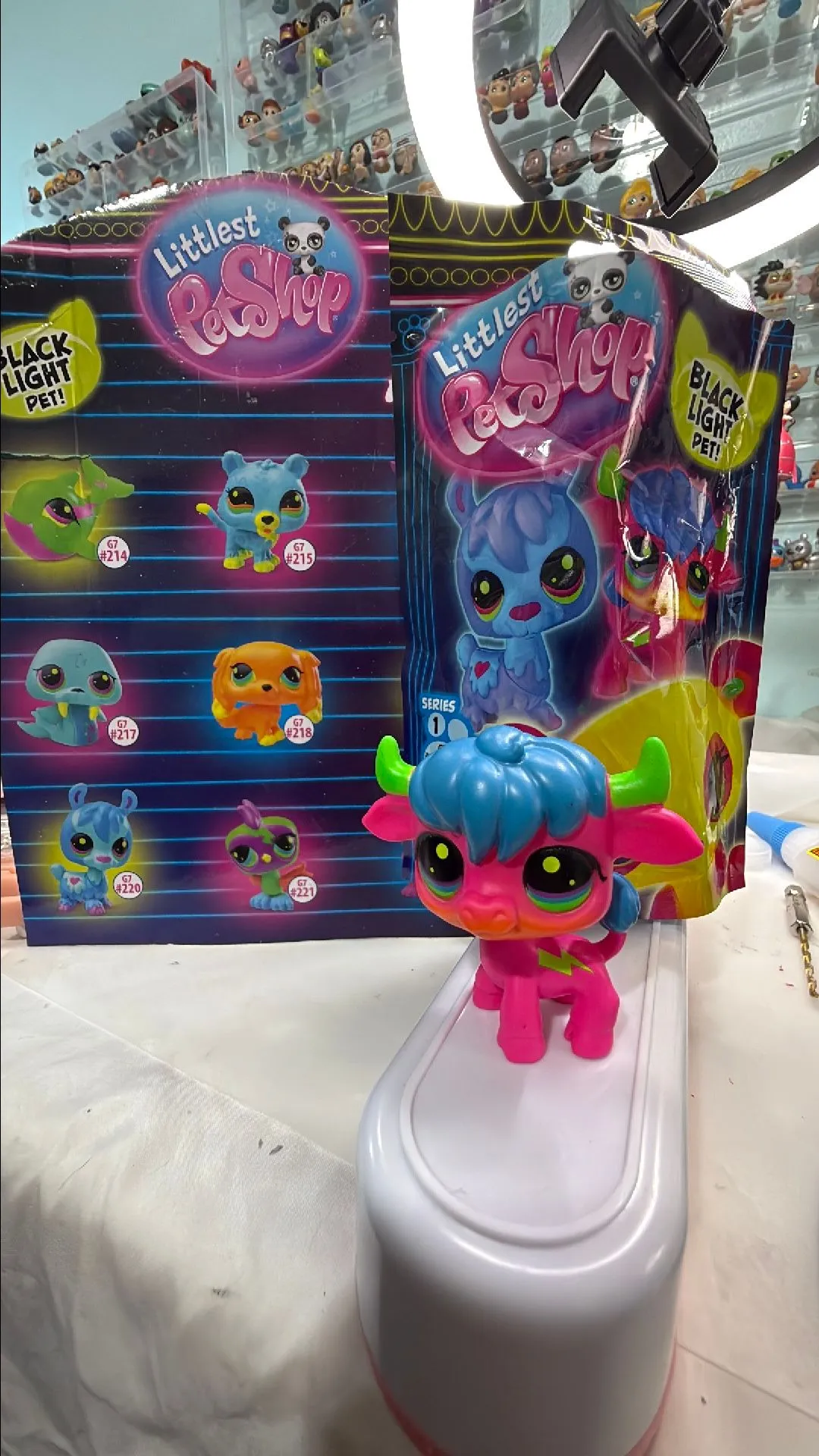 Product image for Blacklight LPS Bull
