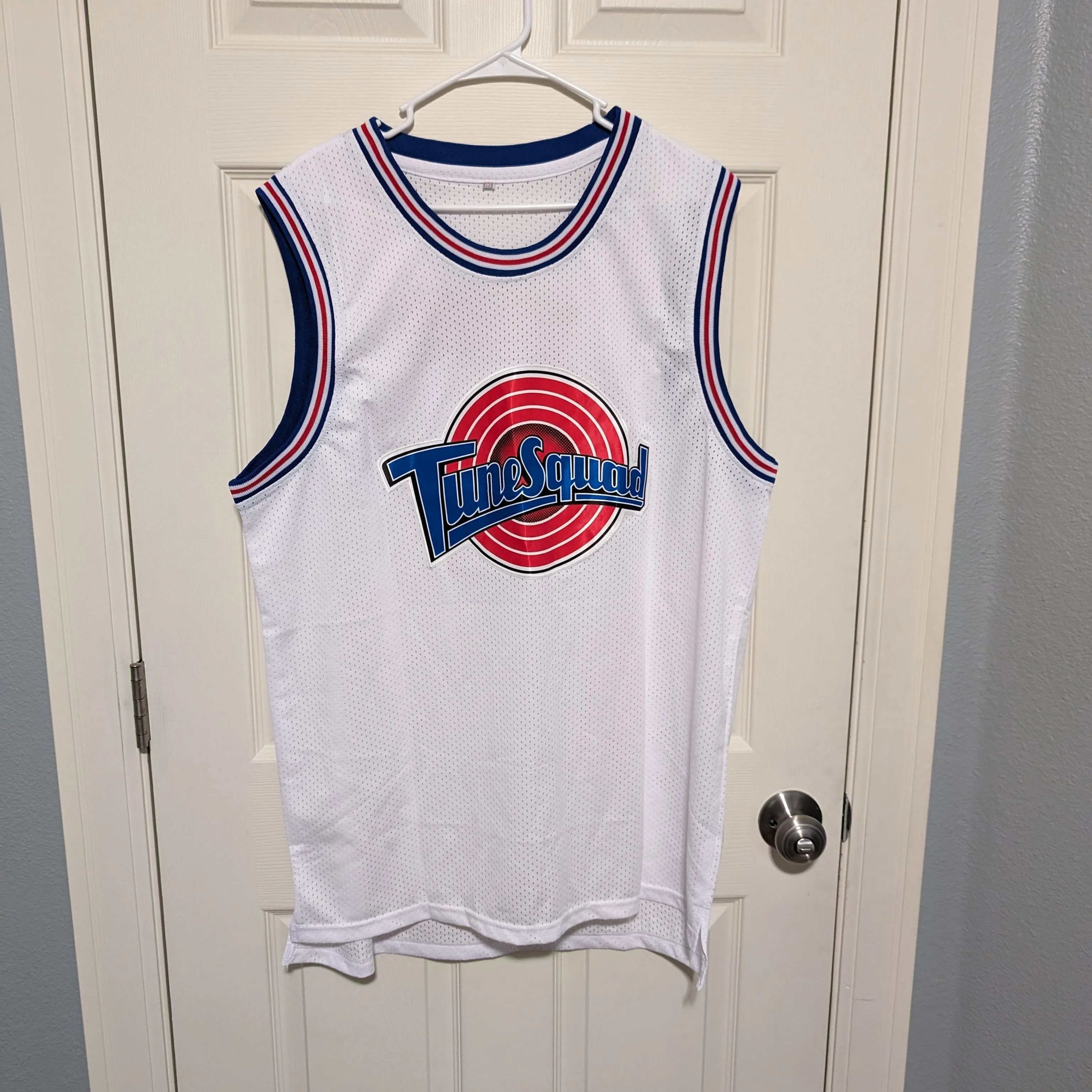 Product image for NWT ToonSquad #1 Bugs jersey XL $18