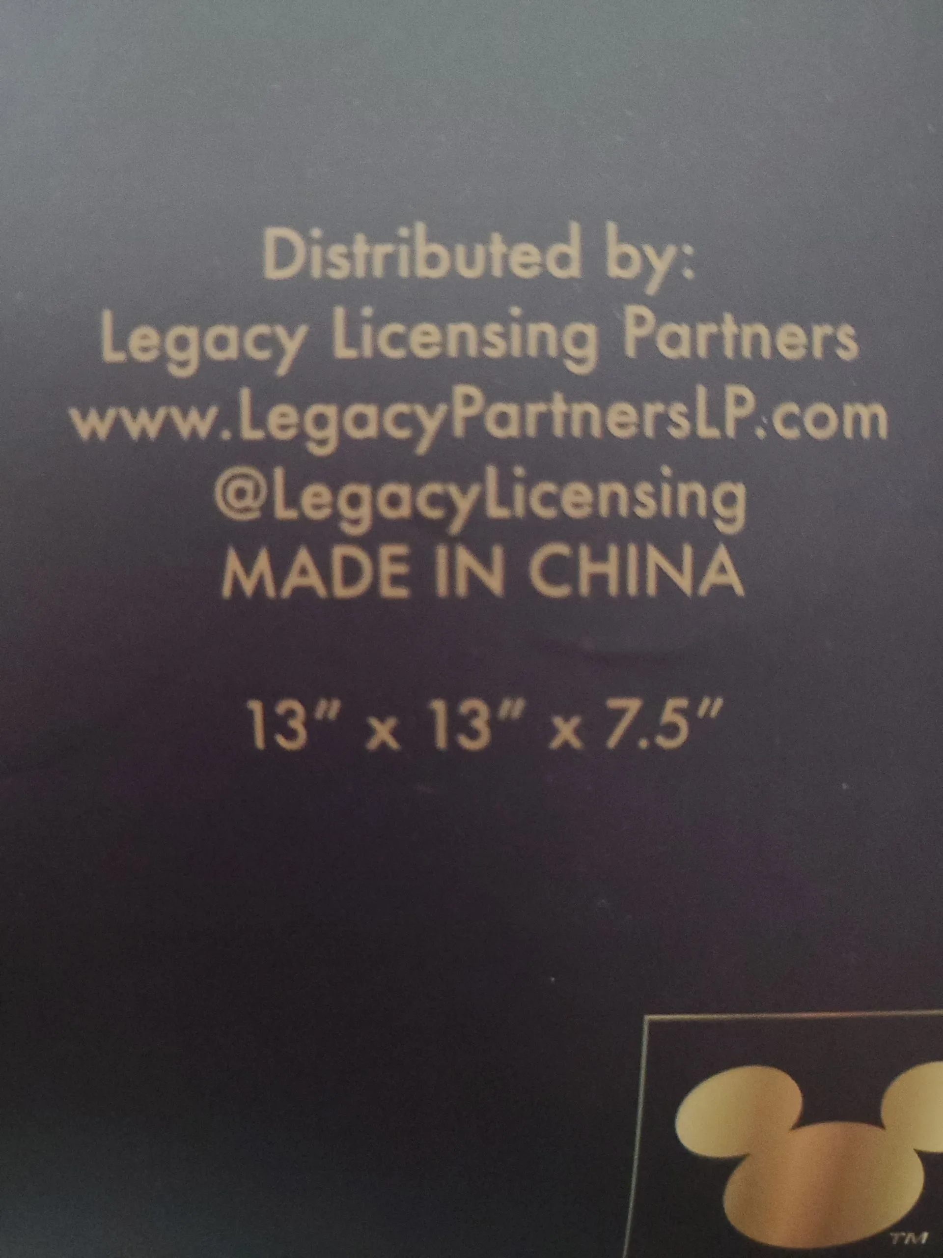 Listing Image Blurred Background