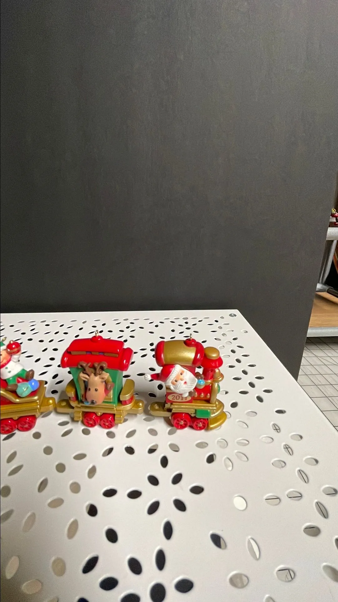 Listing Image Blurred Background