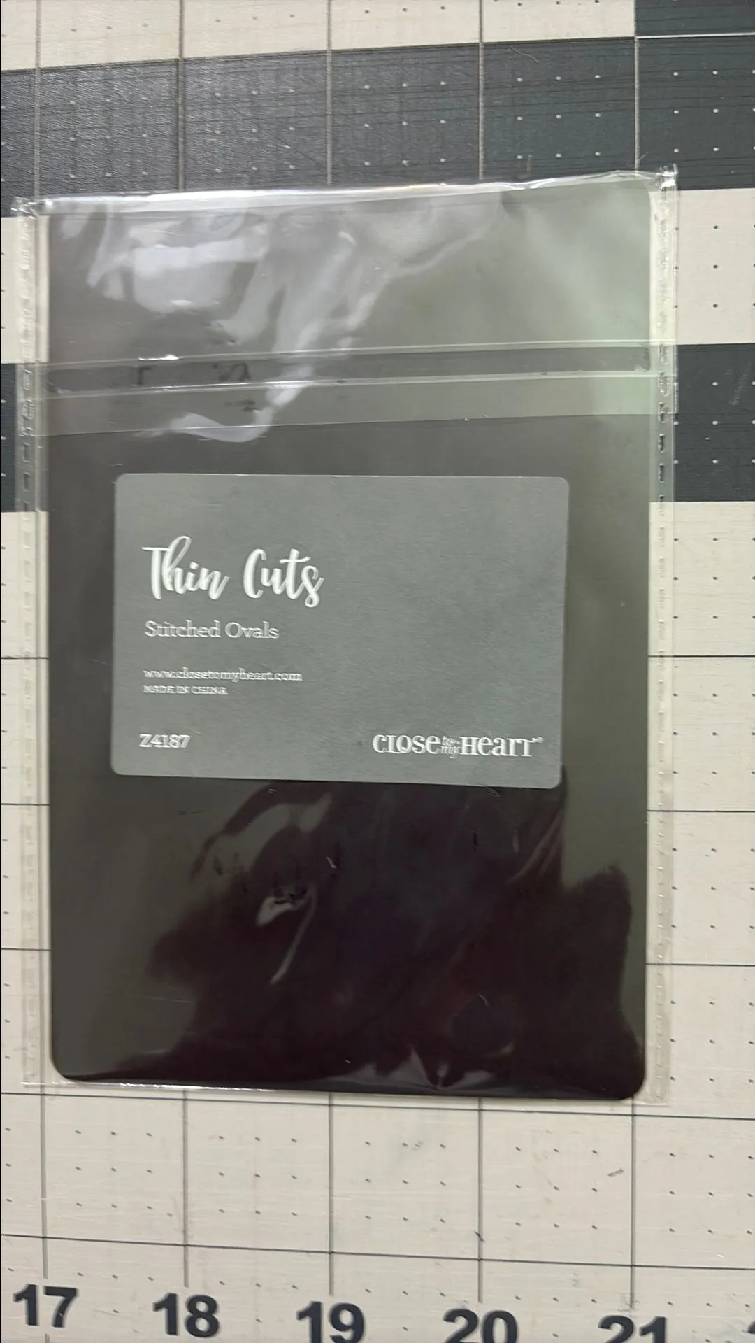 Listing Image Blurred Background