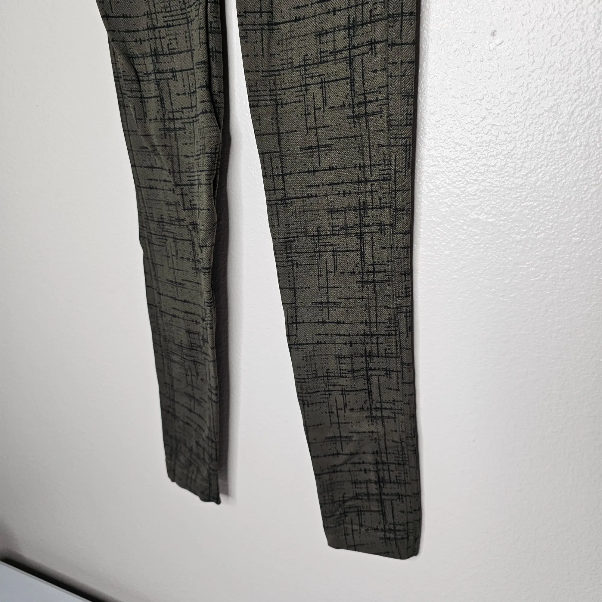 Listing Image Blurred Background