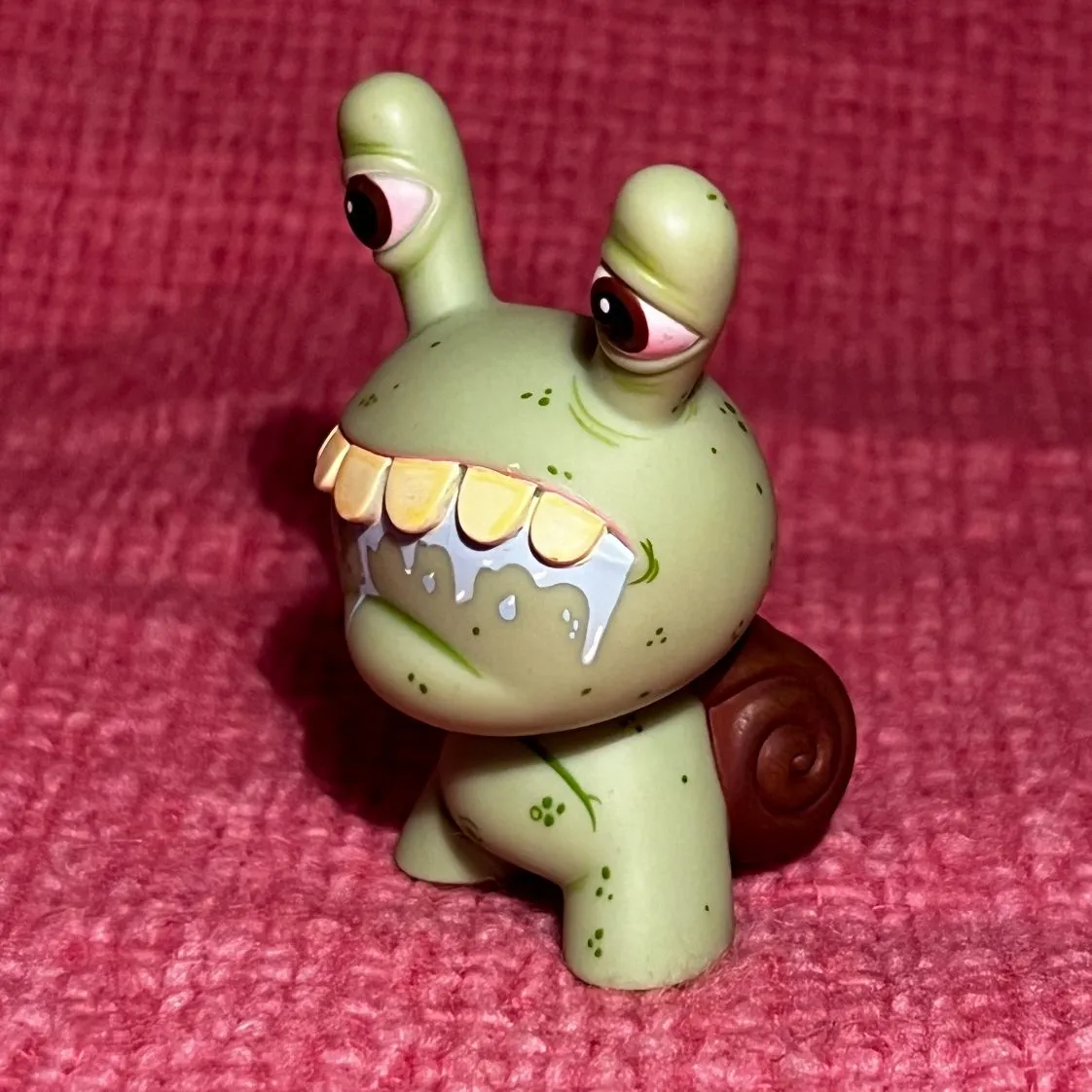 Product image for KidRobot 2011 Dunny Series BETSO "OLD SNAIL" 3" Vinyl Figure