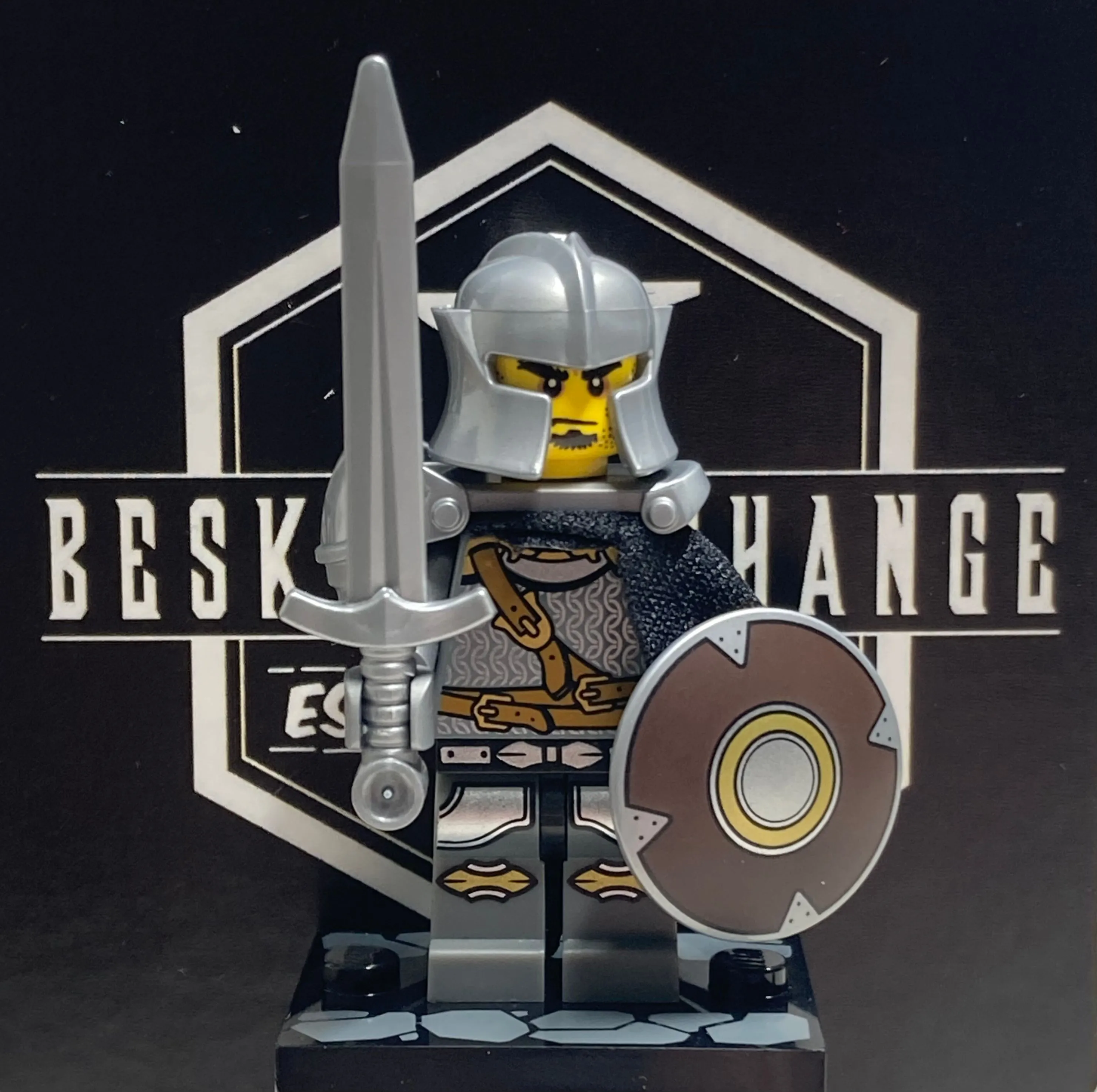 Product image for Arnor Siege Lieutenant- moc