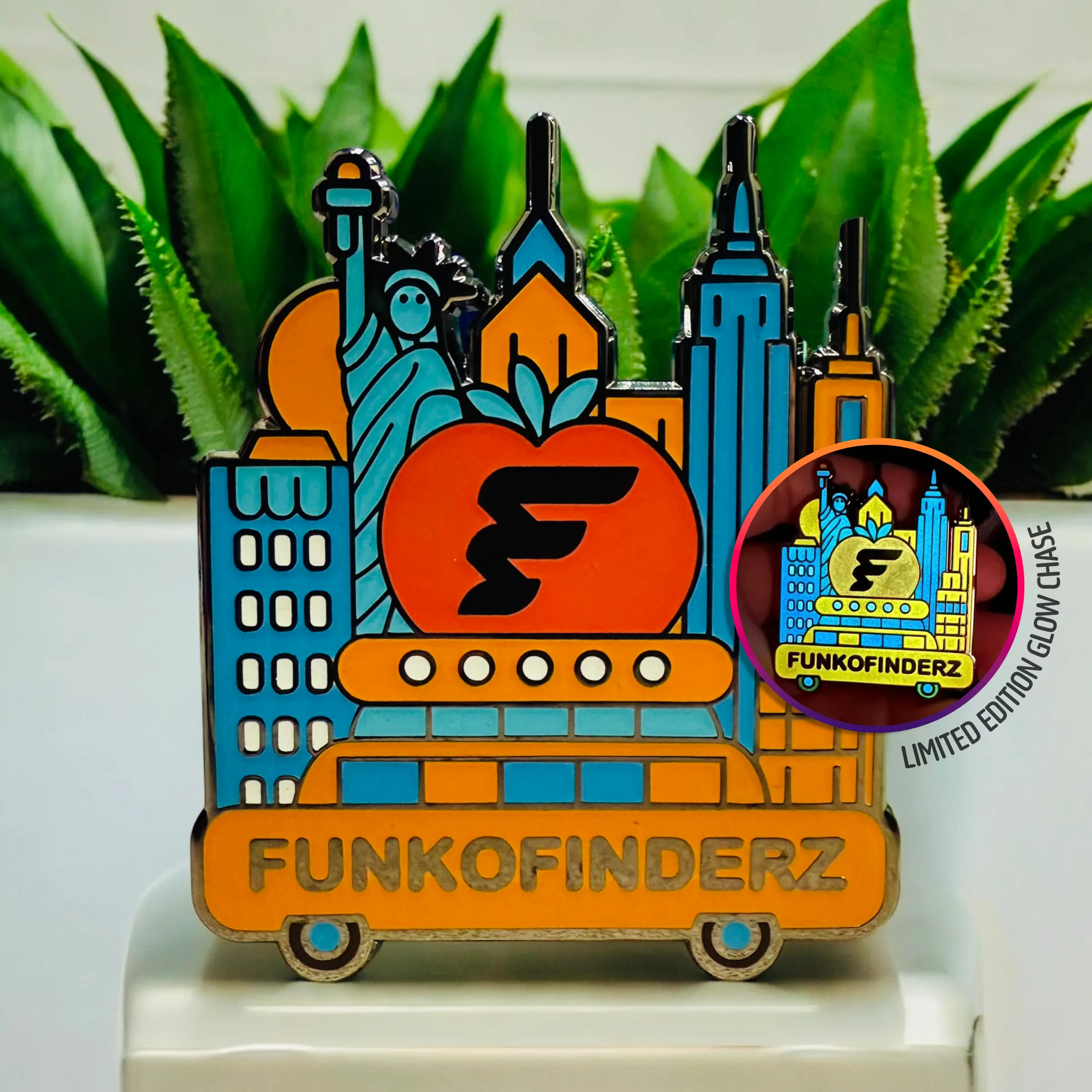 Product image for FunkoFinderz x NYCC Enamel Pin - LE 500