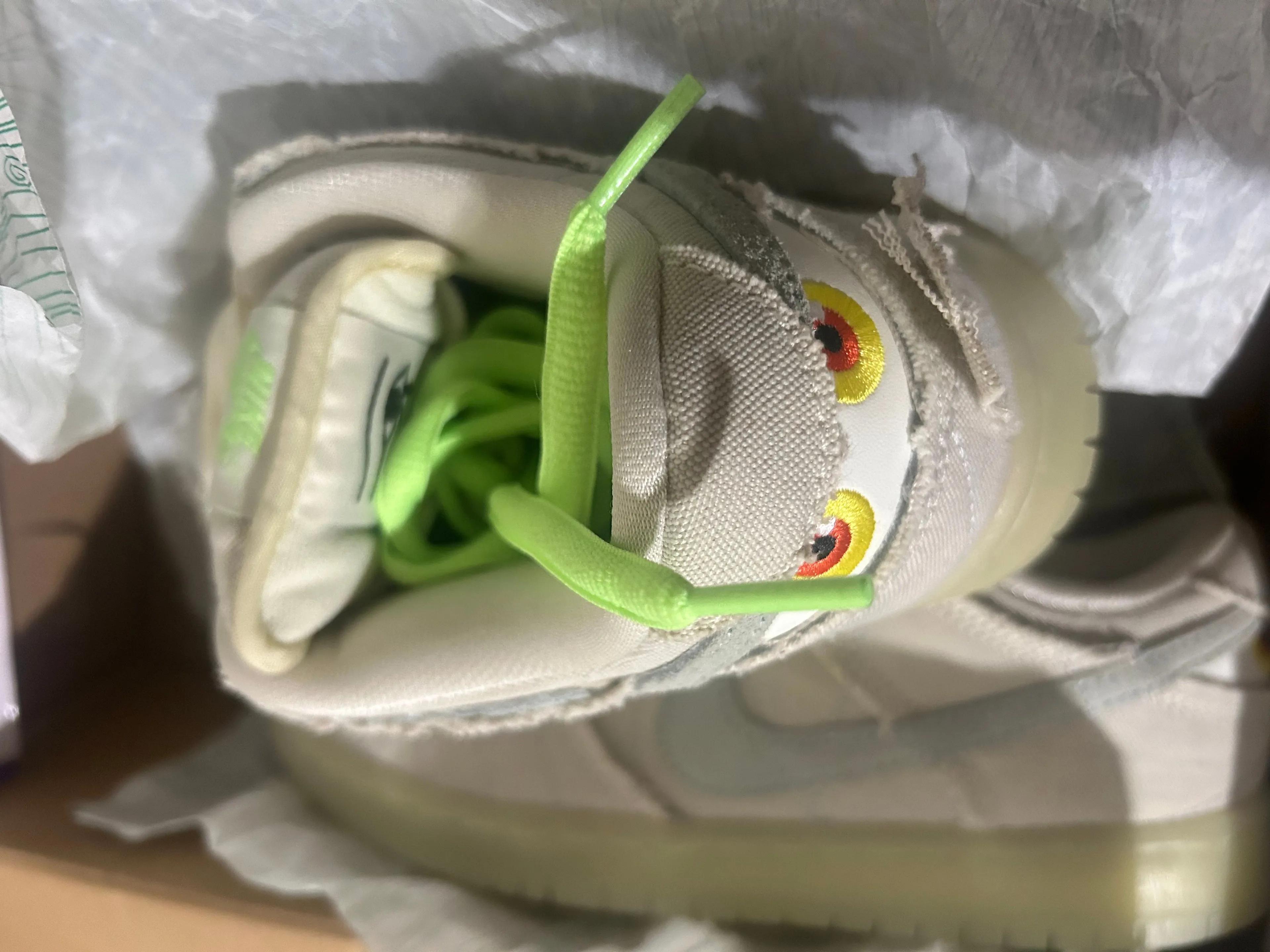 Listing Image Blurred Background