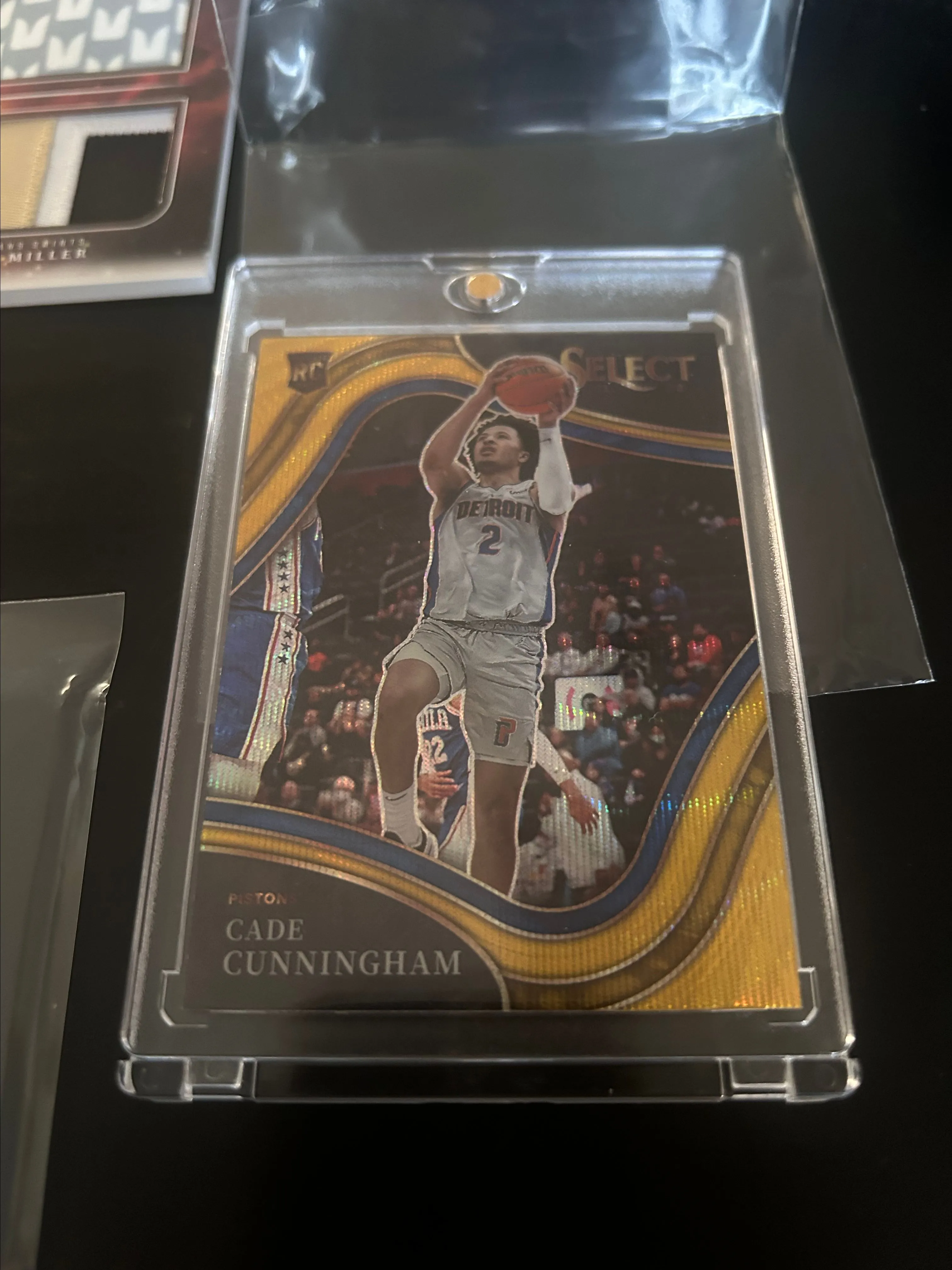 Product image for 2021-22 Panini Select - Courtside Cade Cunningham #288 Gold Wave Prizm (RC)