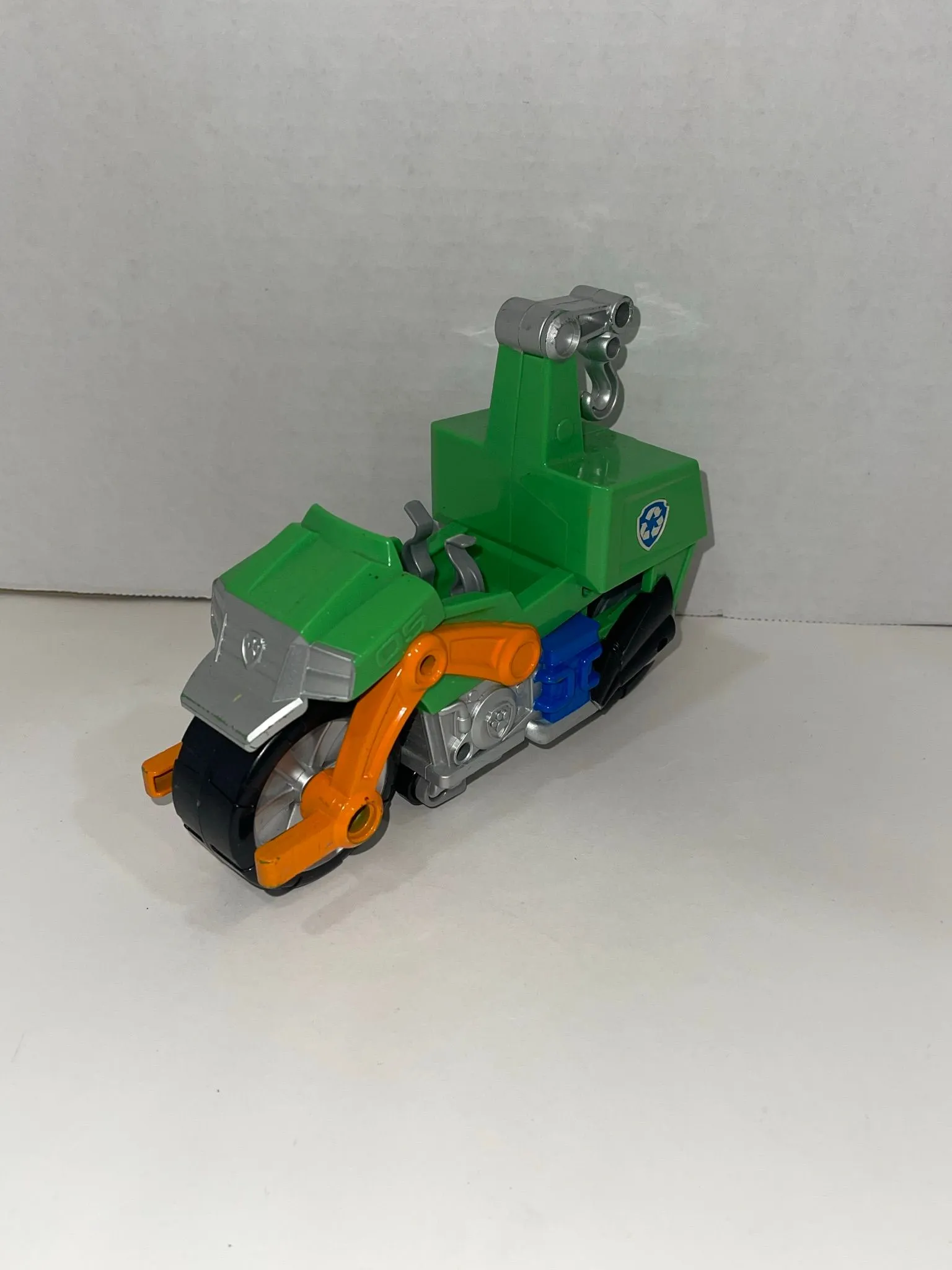 59e3e008-3672-4e30-bed2-99b270b8b449