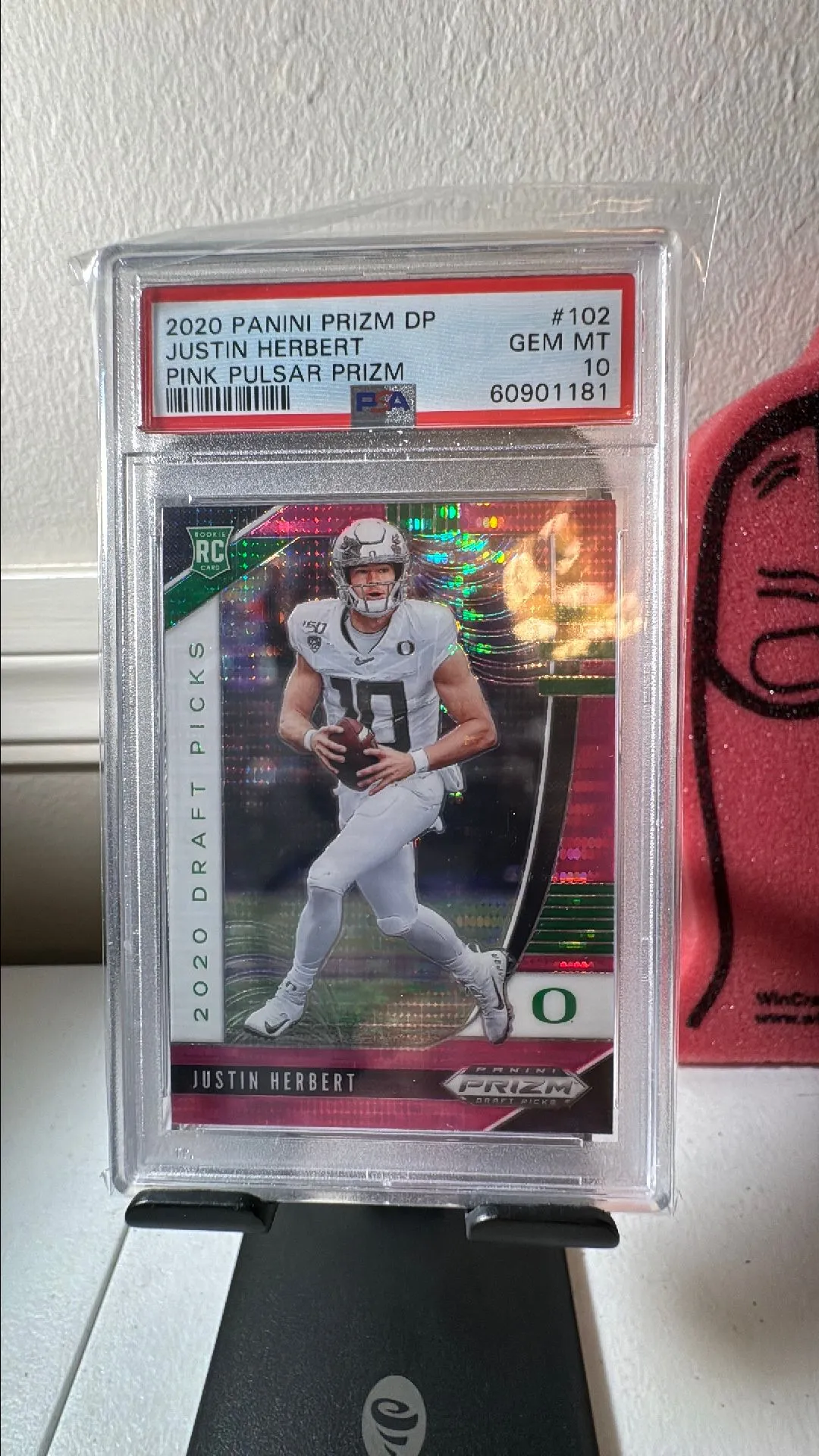 Product image for 2020 Panini Prizm Draft Picks Justin Herbert 102 Pink Pulsar Prizm PSA GEM MT 10