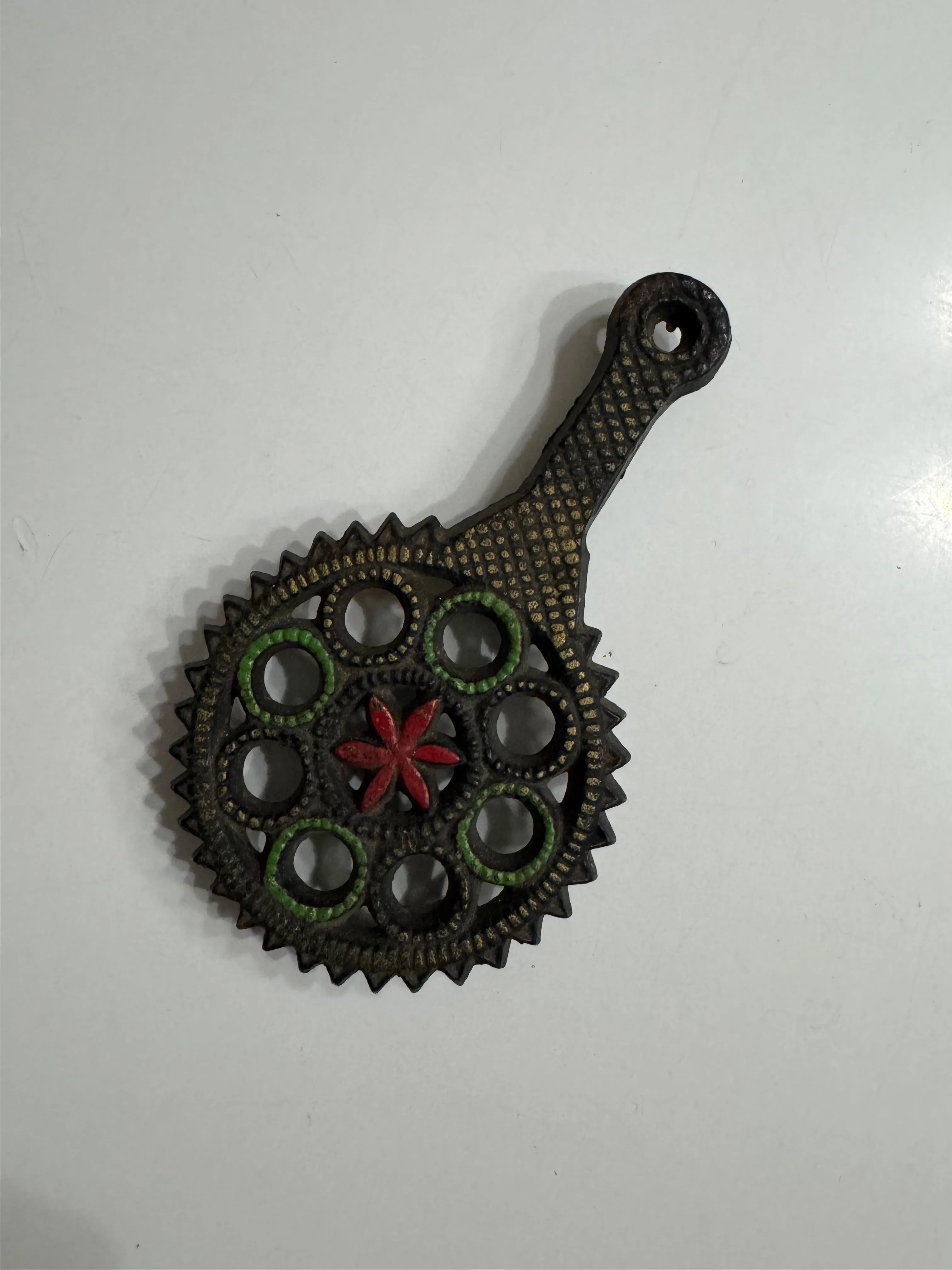 Product image for Metal footed mini trivet
