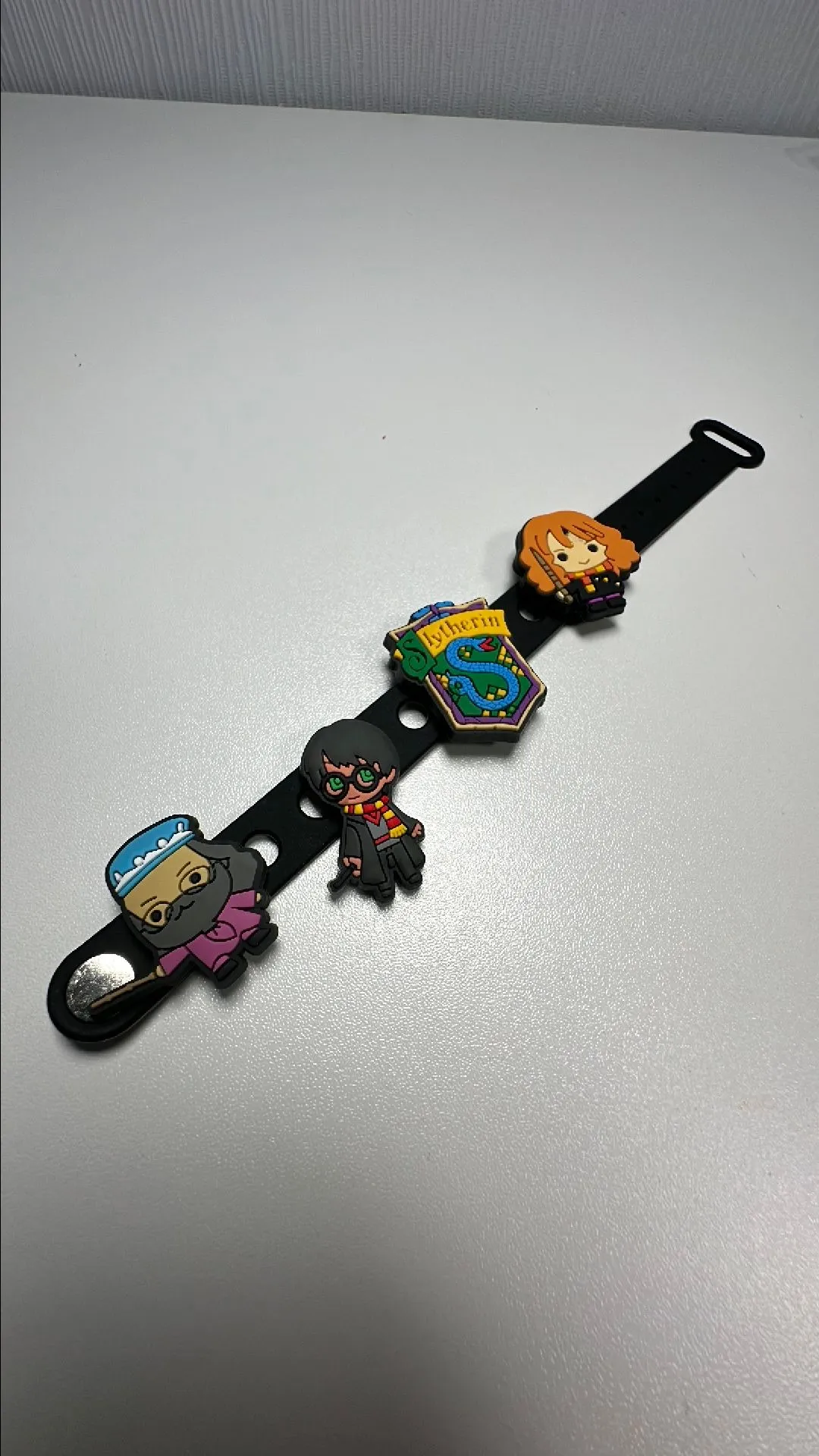 Product image for Crocs Charms Jibbitz Wristband Bracelet PLUS 4 Charms Bundle!!