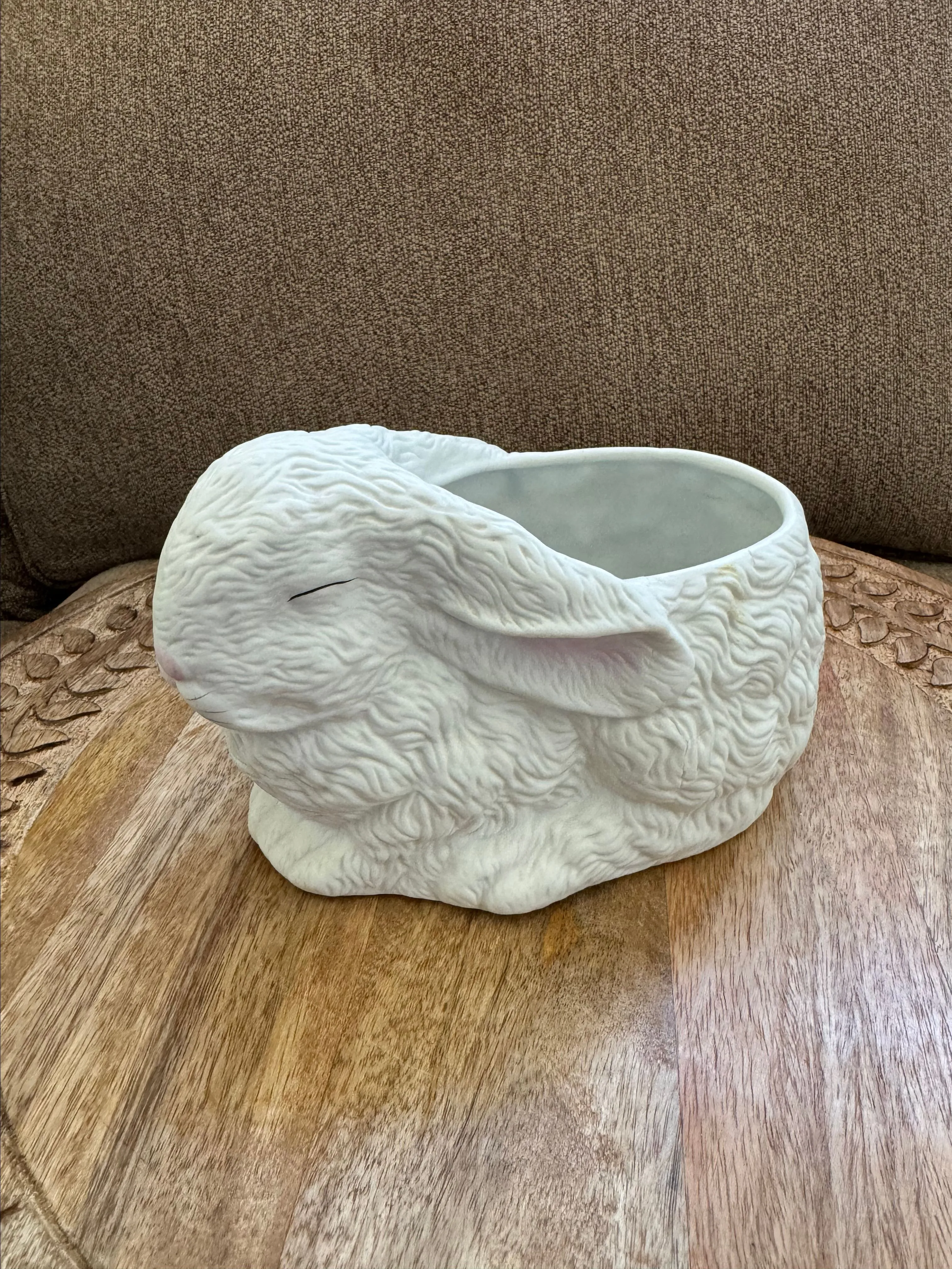 Product image for Vintage FTDA Florist Sleepy white Rabbit Planter see call out