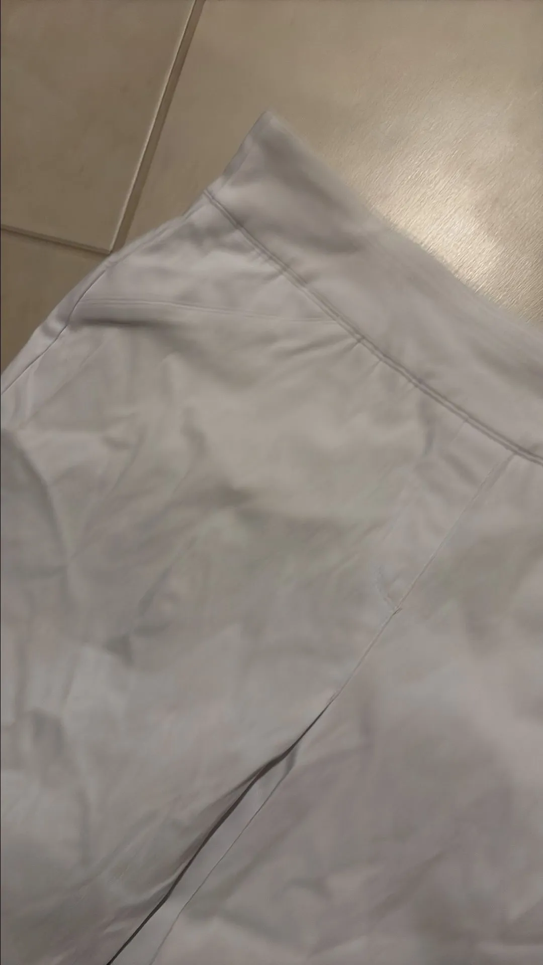 Listing Image Blurred Background