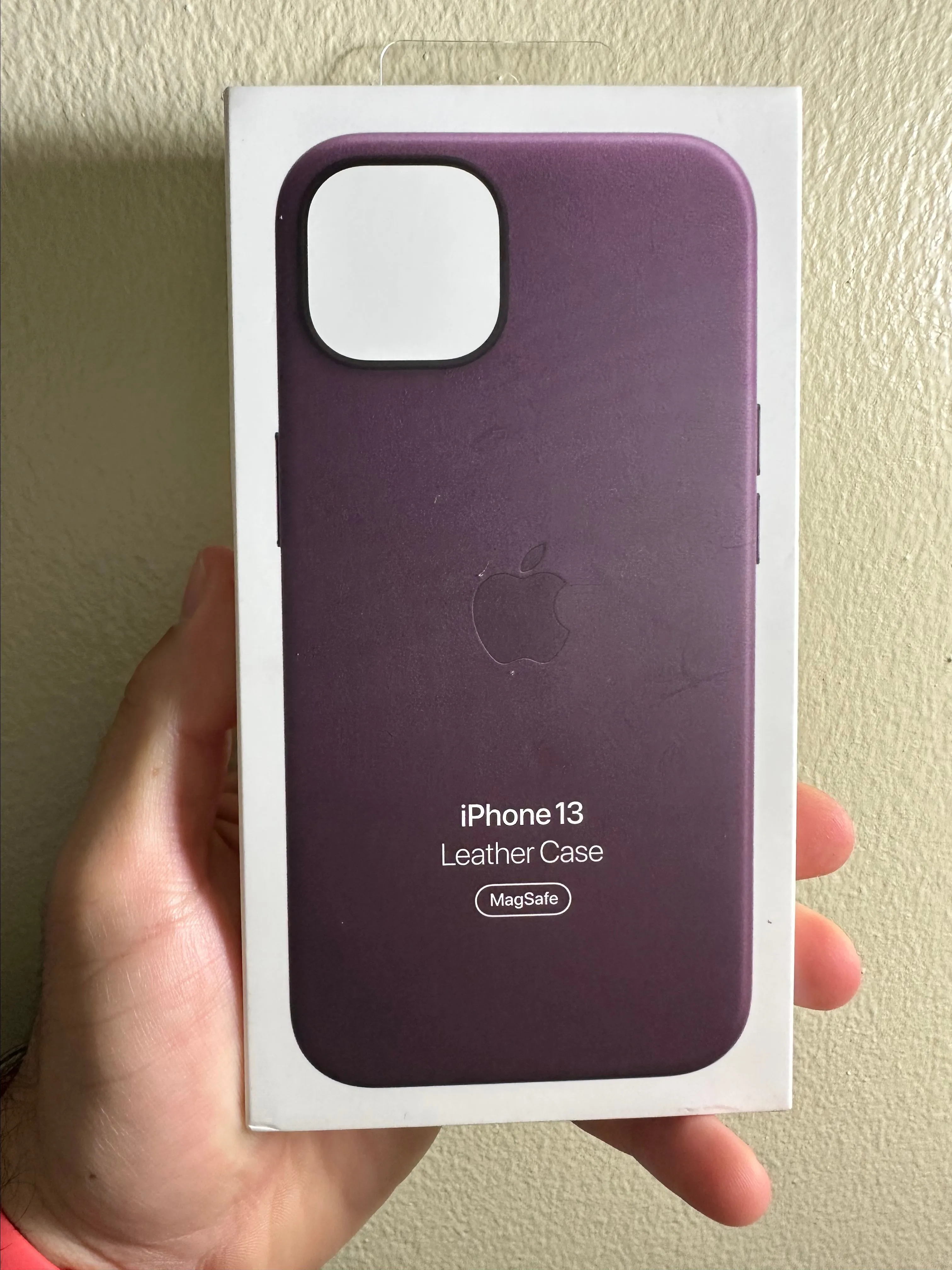Product image for iPhone 13 Leather Case With MagSafe ‘Dark Cherry’