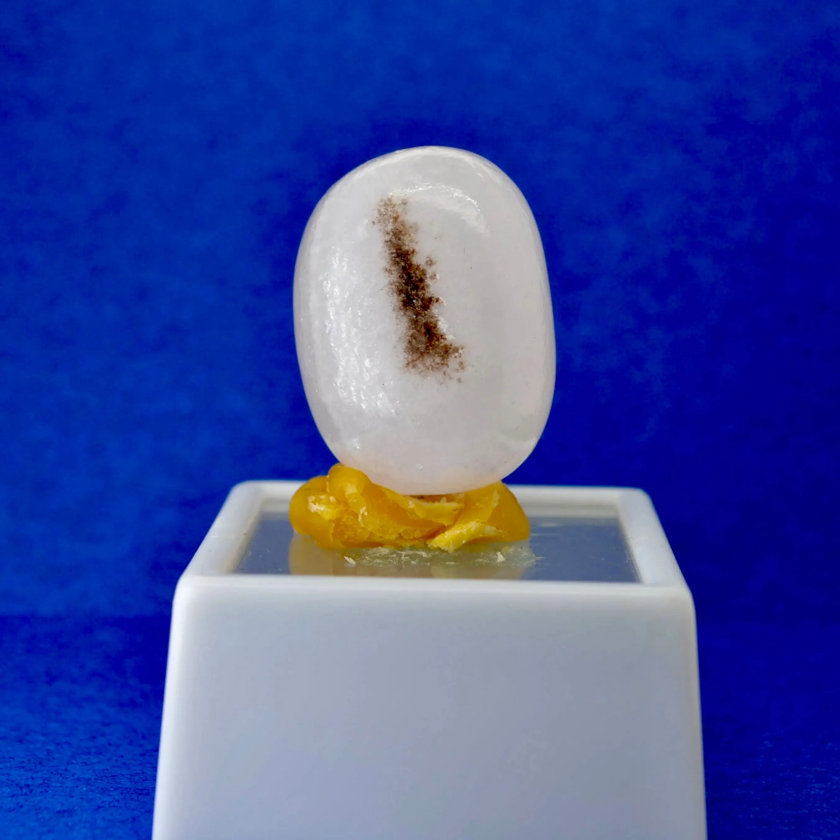 Product image for Mangano Calcite