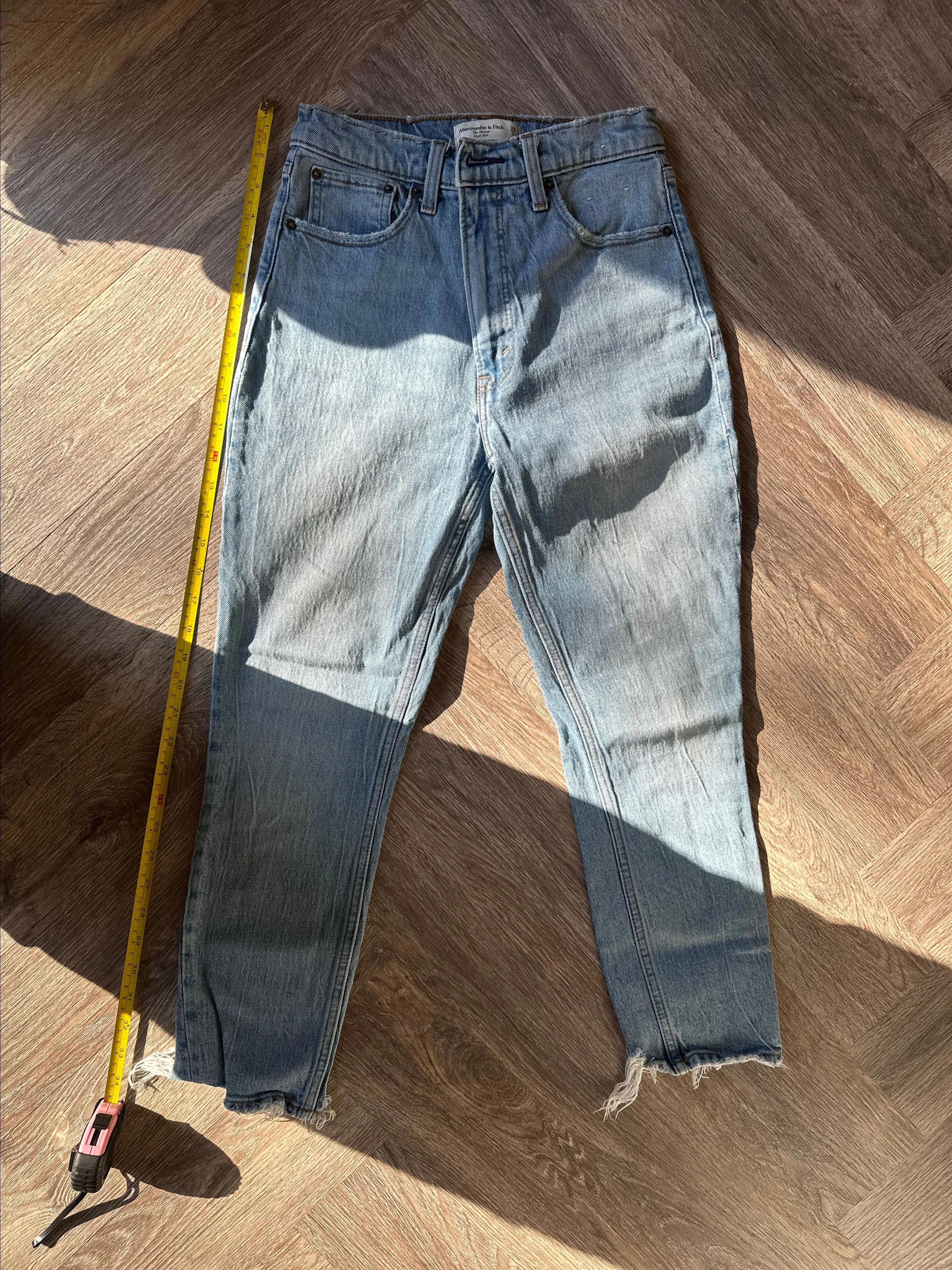 Listing Image Blurred Background