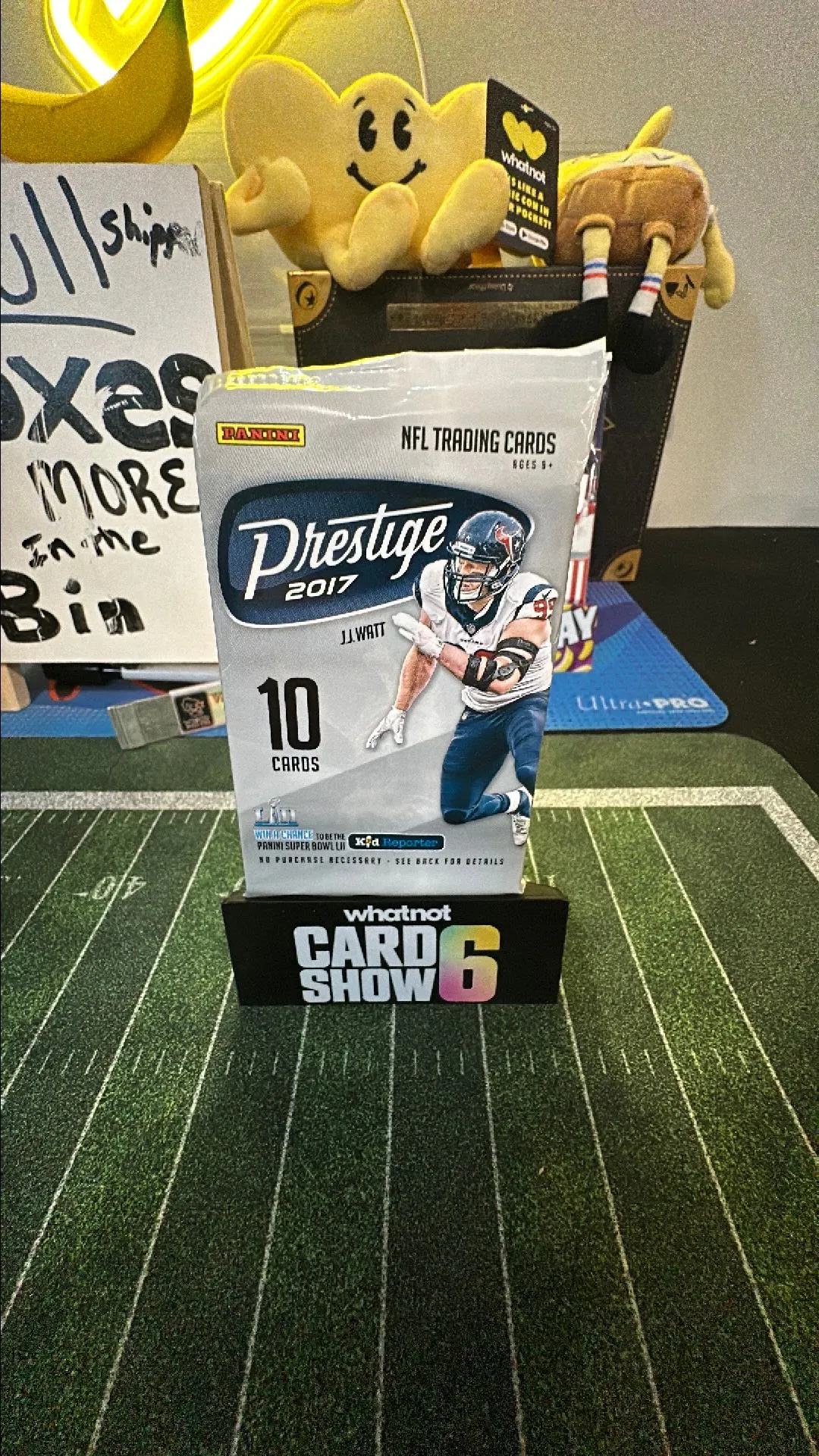 Product image for 2017 Panini Prestige Football NFL 10 Card Pack