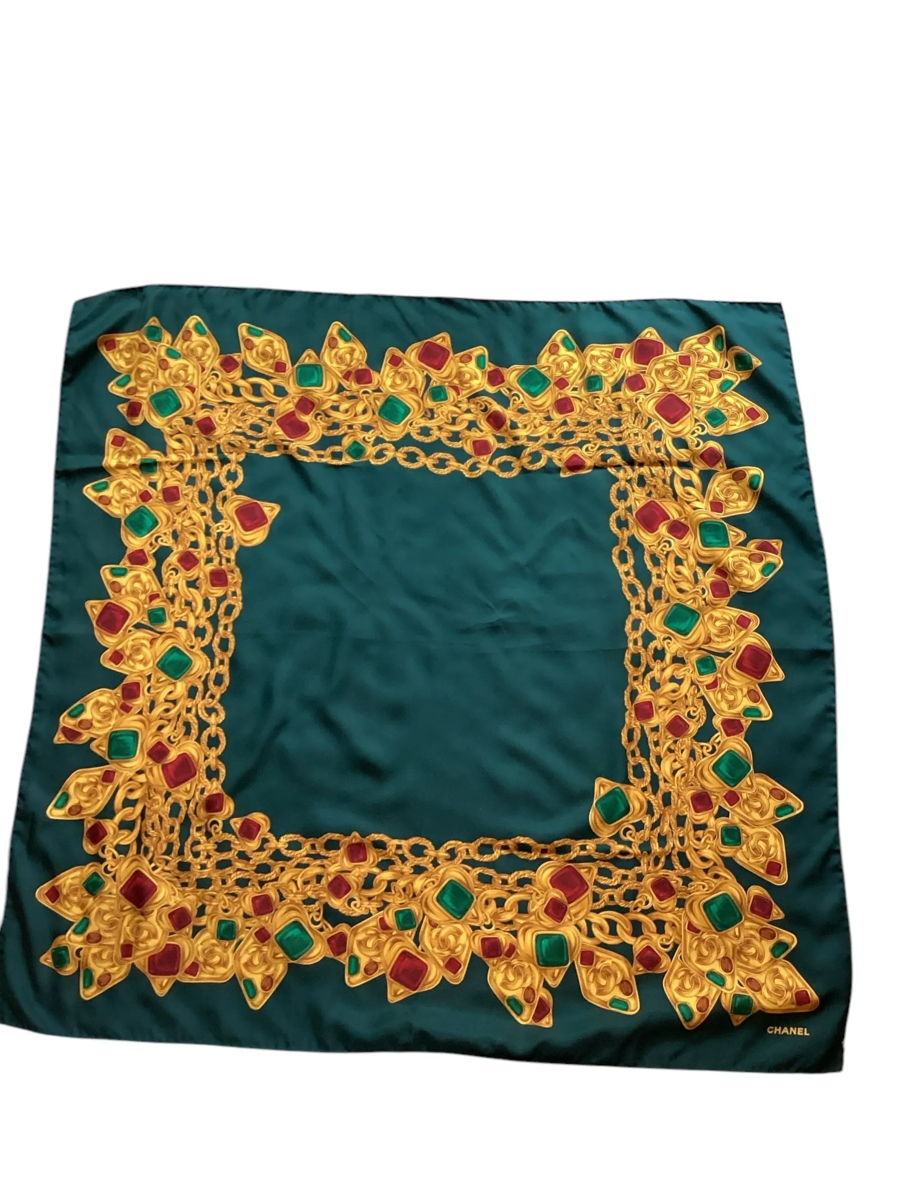 Listing Image Blurred Background