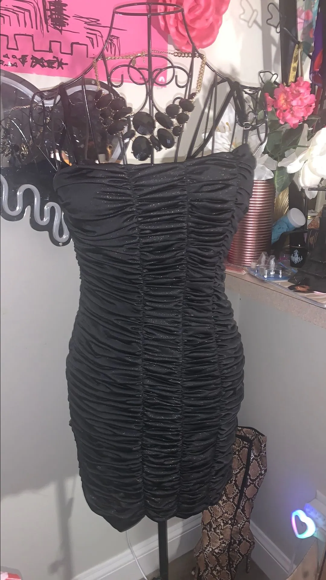 Product image for 126.Sexy black forever 21 tight little black dress. Size M