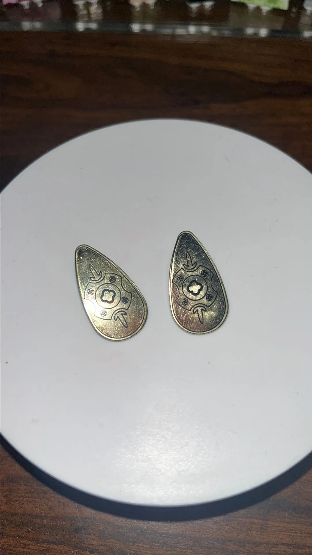 Product image for Gold Chrome Oriental Shield x2