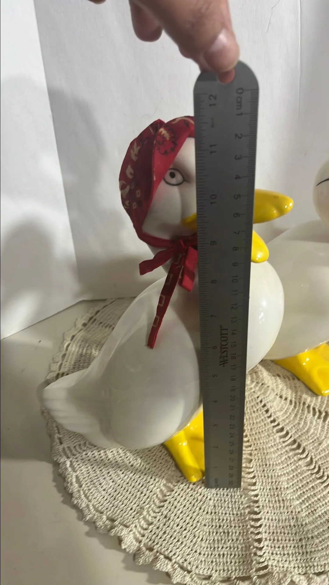 Listing Image Blurred Background