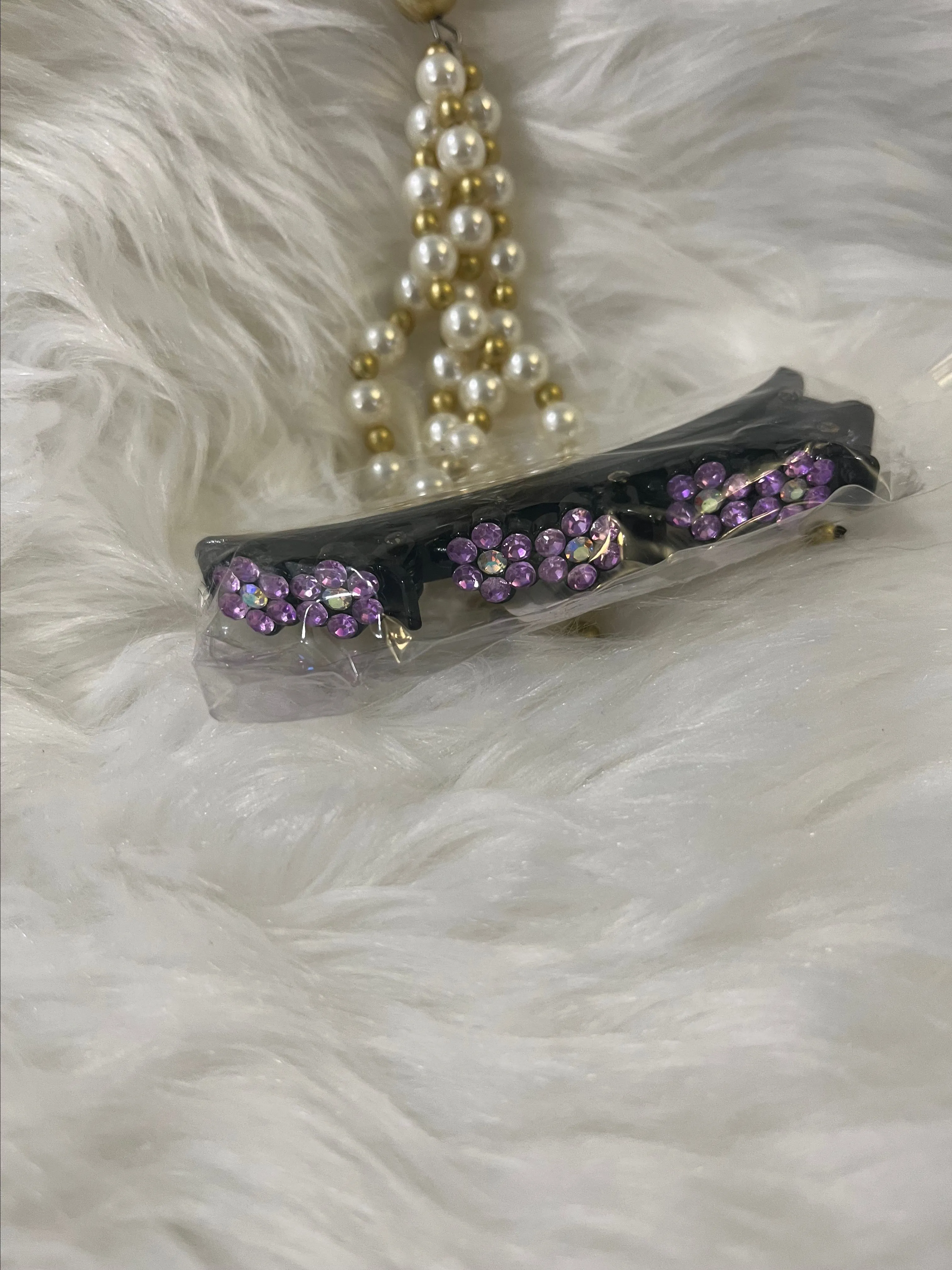 Product image for BEAUTY #122 DAISY PURPLE RHINESTONE HAIR CLIP NEW