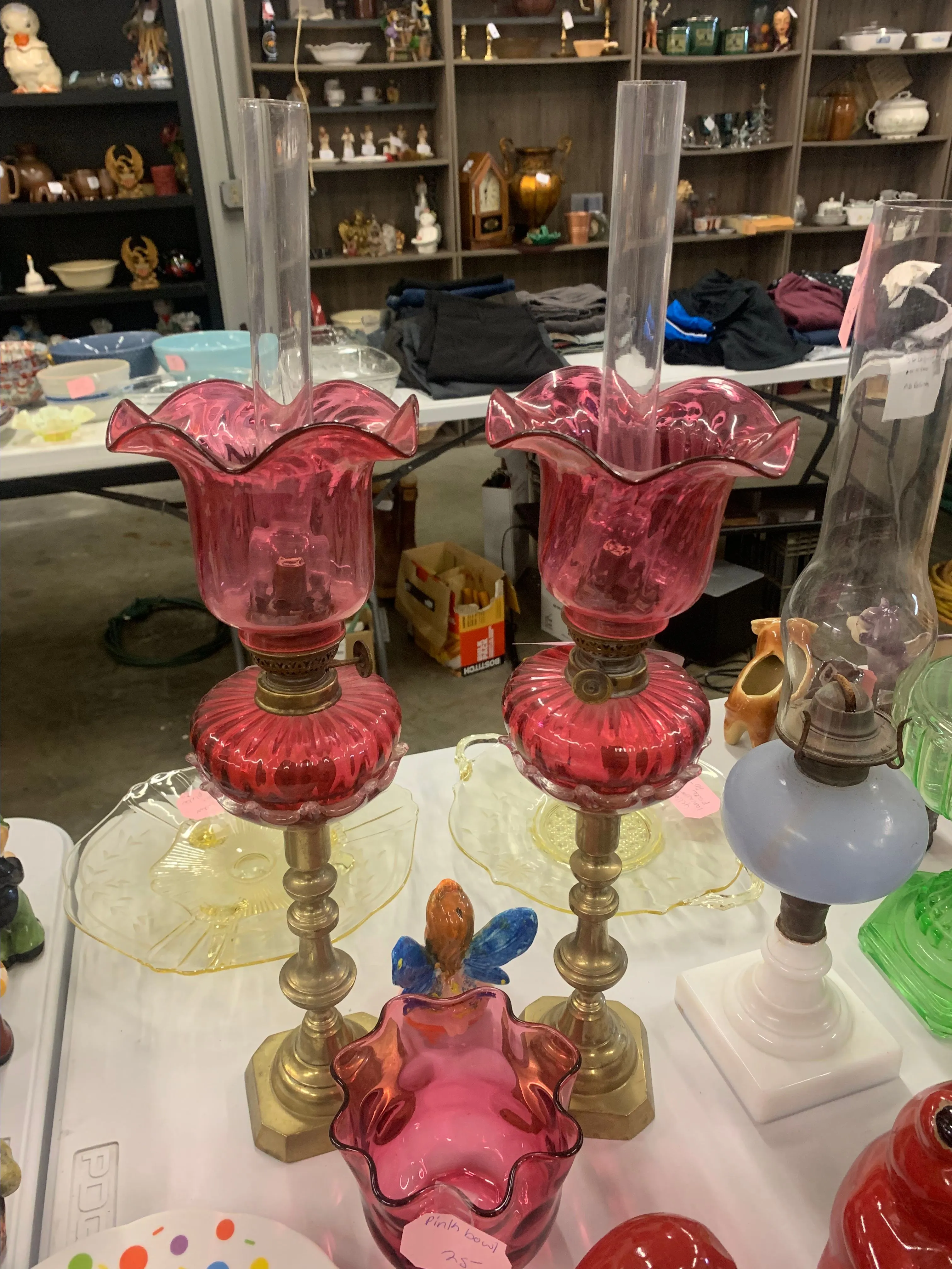 Product image for Pink uranium lamps