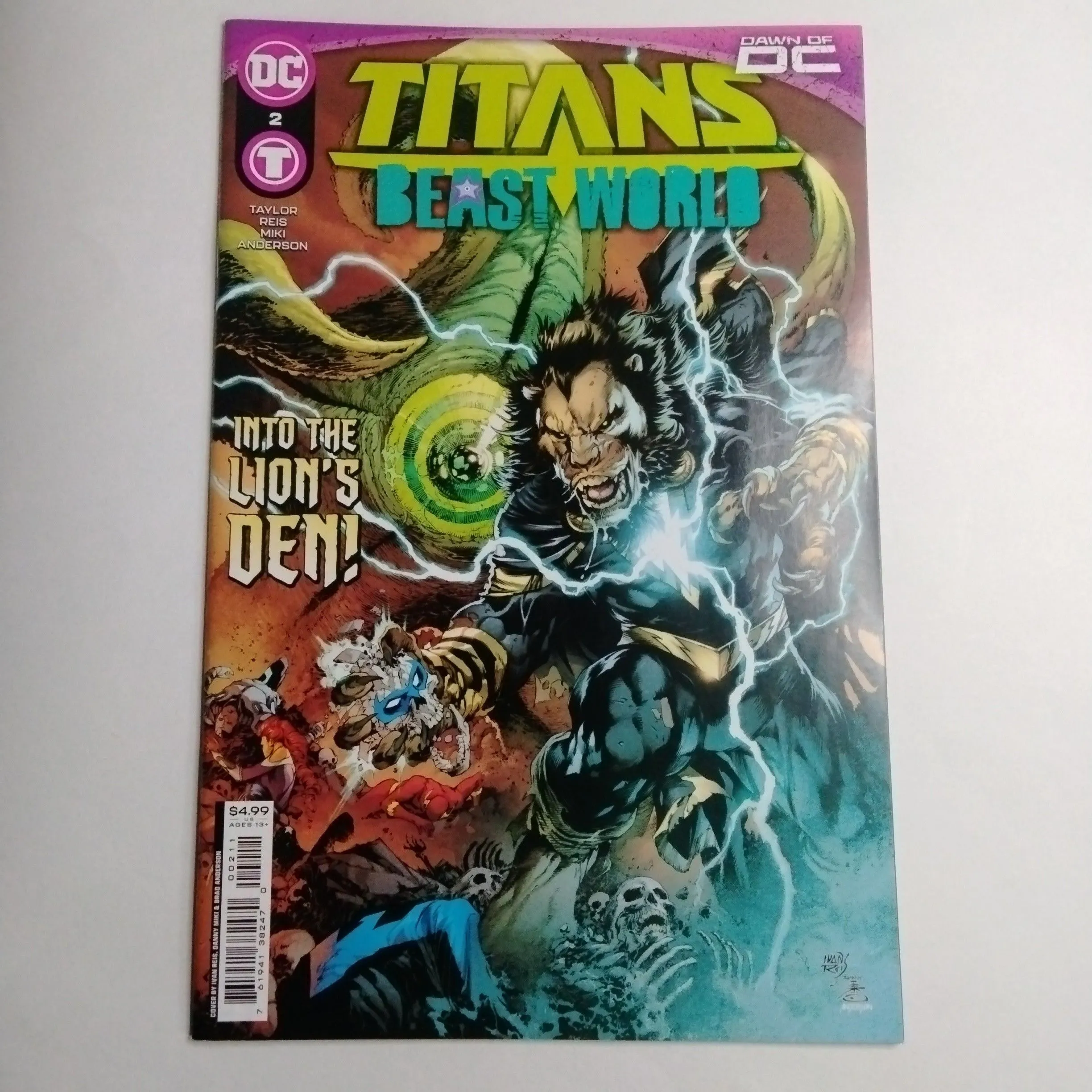 Product image for Titans beast world #2