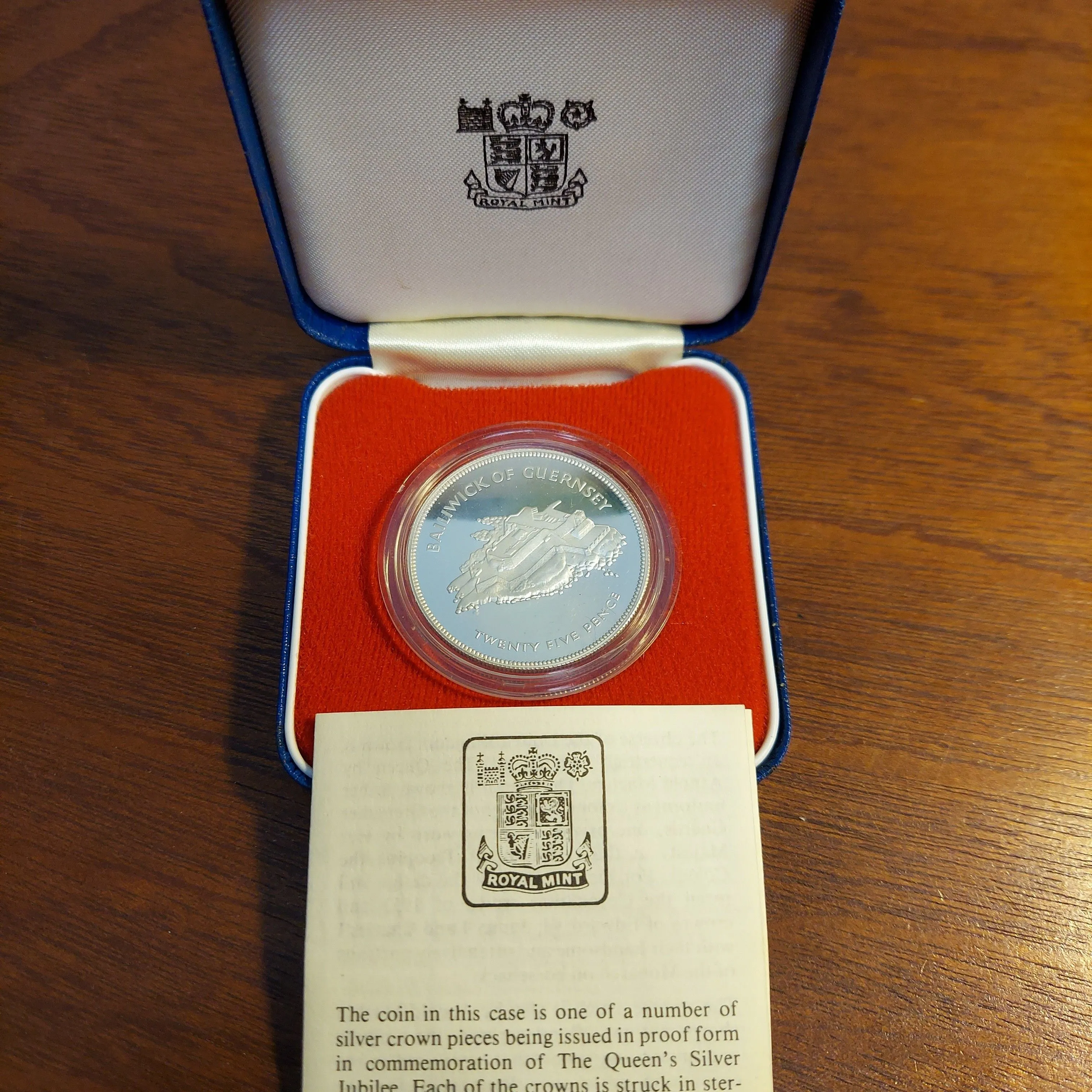 Product image for 1977 Bailiwick of Guernsey Proof Sterling 25 Pence