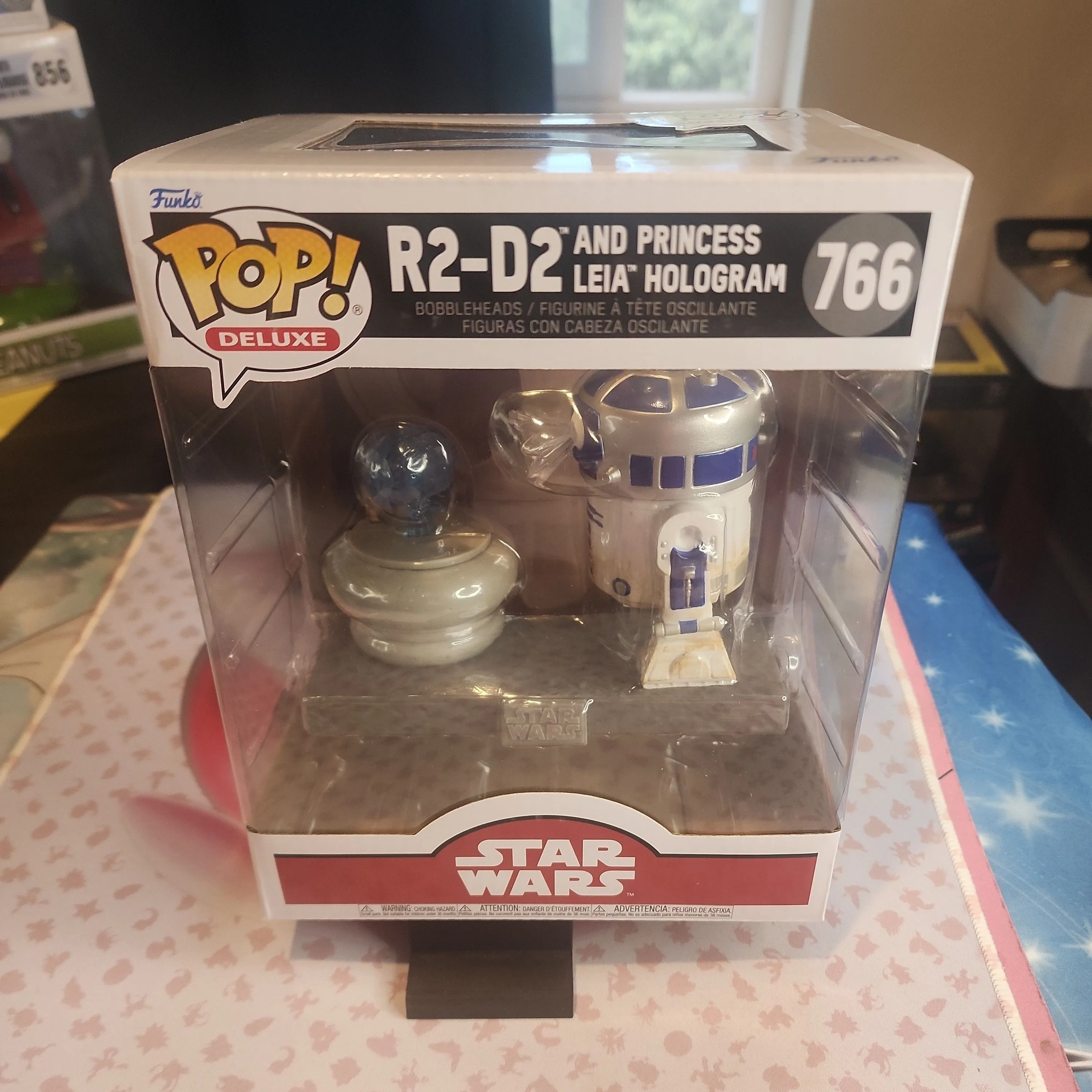 Product image for Funko Pop Deluxe R2-D2 & Princess Leia Hologram #766 Star Wars