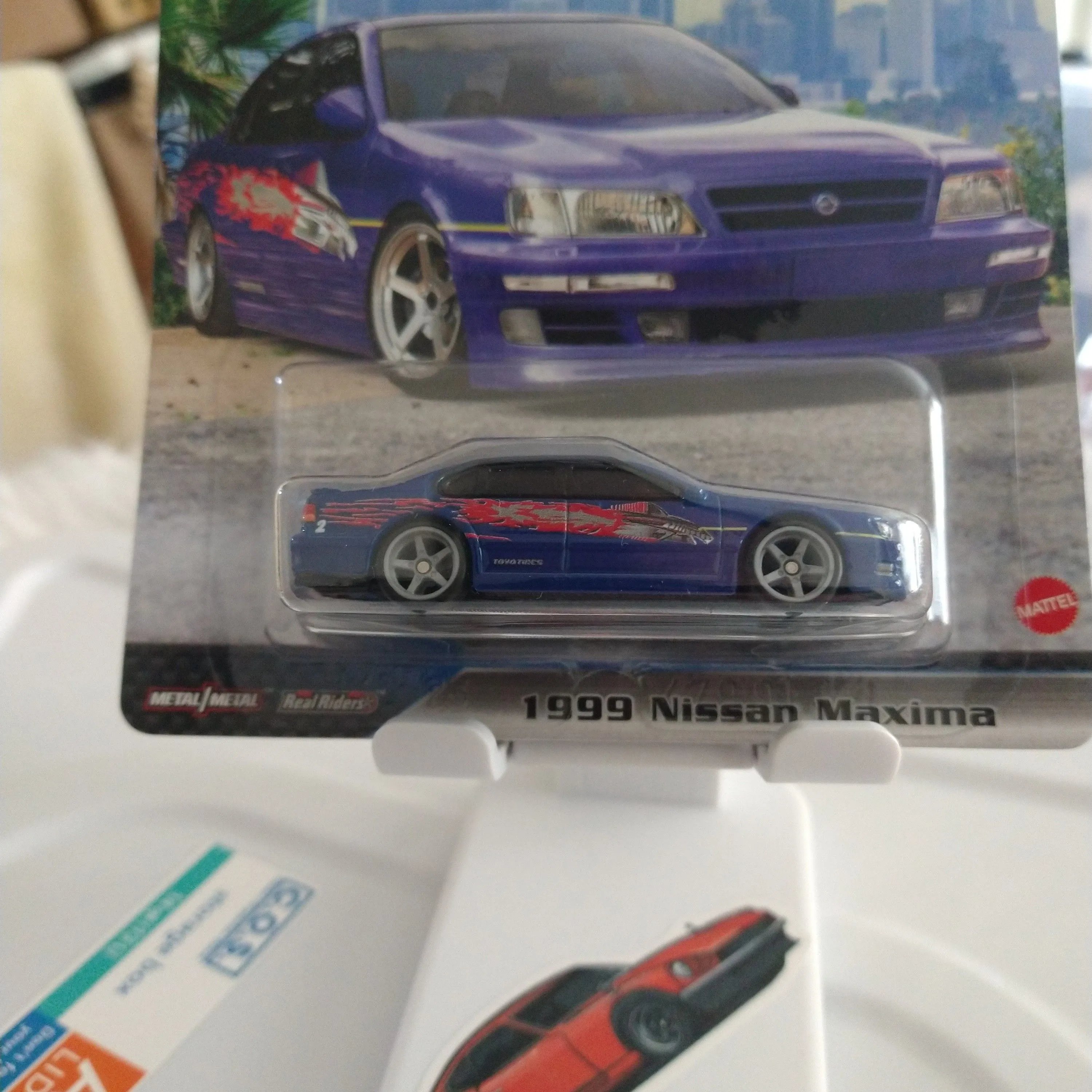 Listing Image Blurred Background