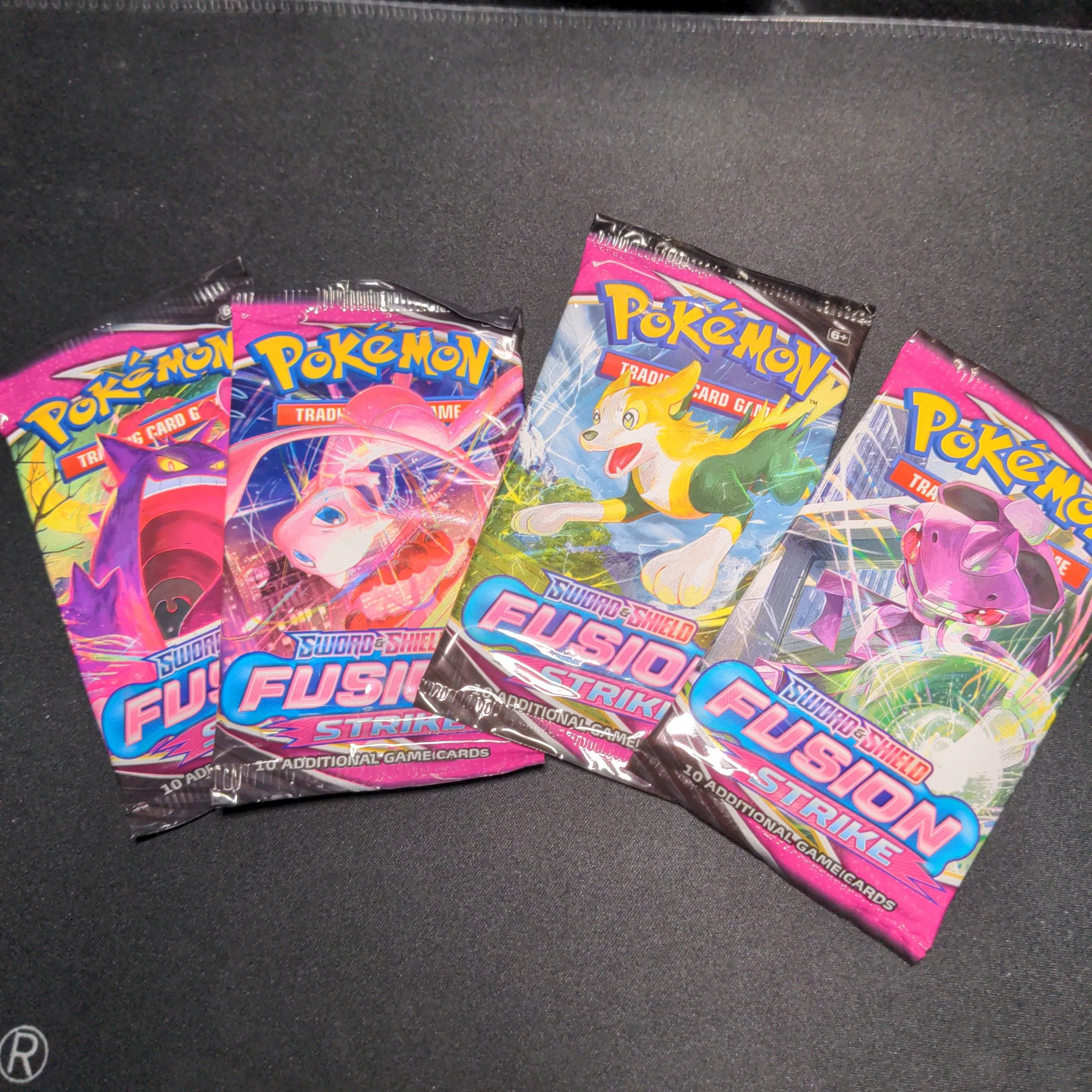 Product image for 4 Fusion Strike Packs