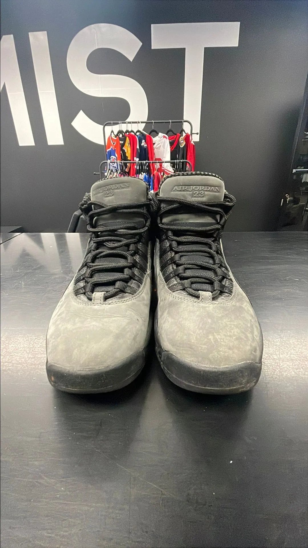 Product image for Jordan 10 - Shadow | Sz 9.5M
