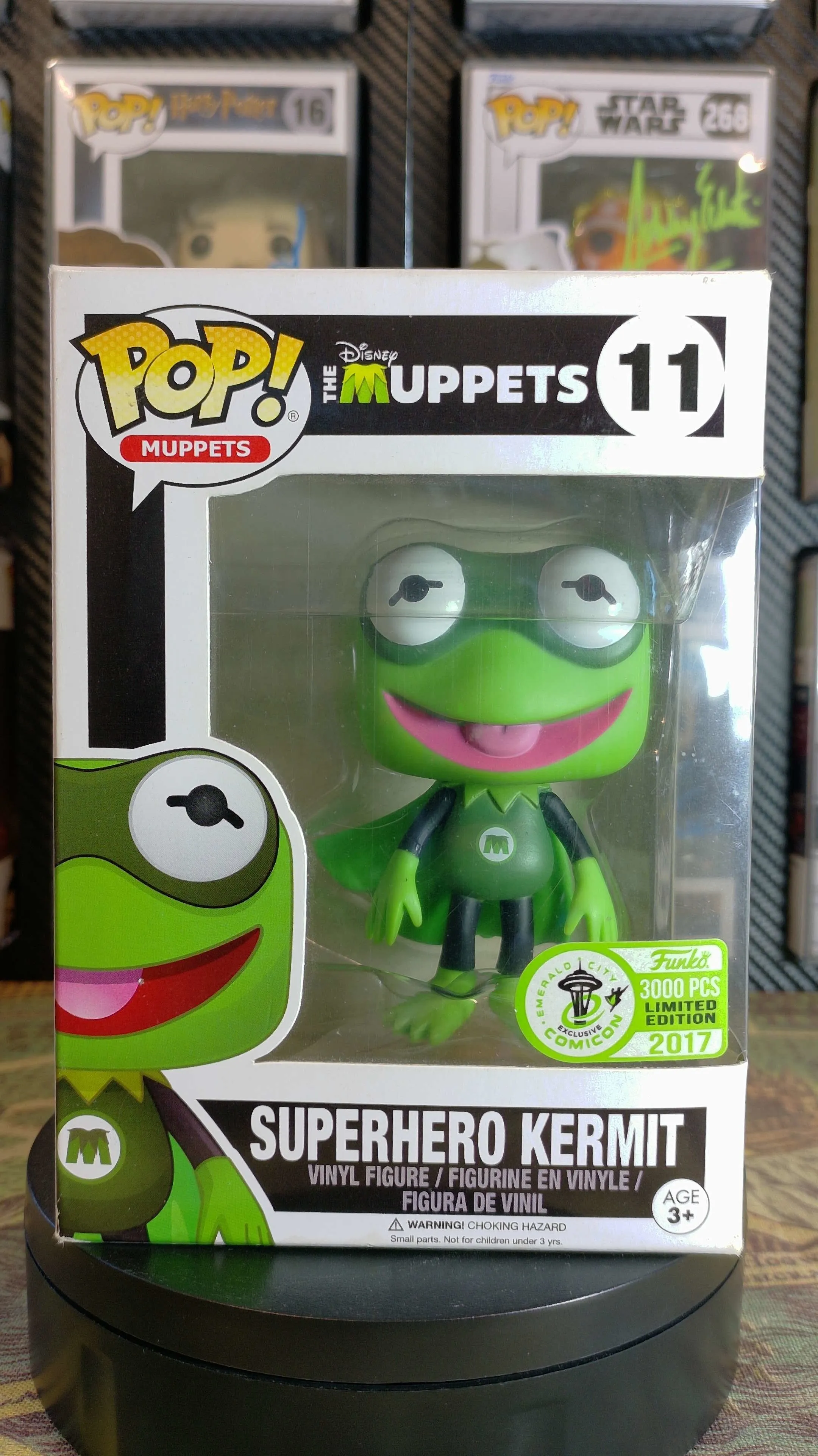 Product image for Muppets - 11 Superhero Kermit