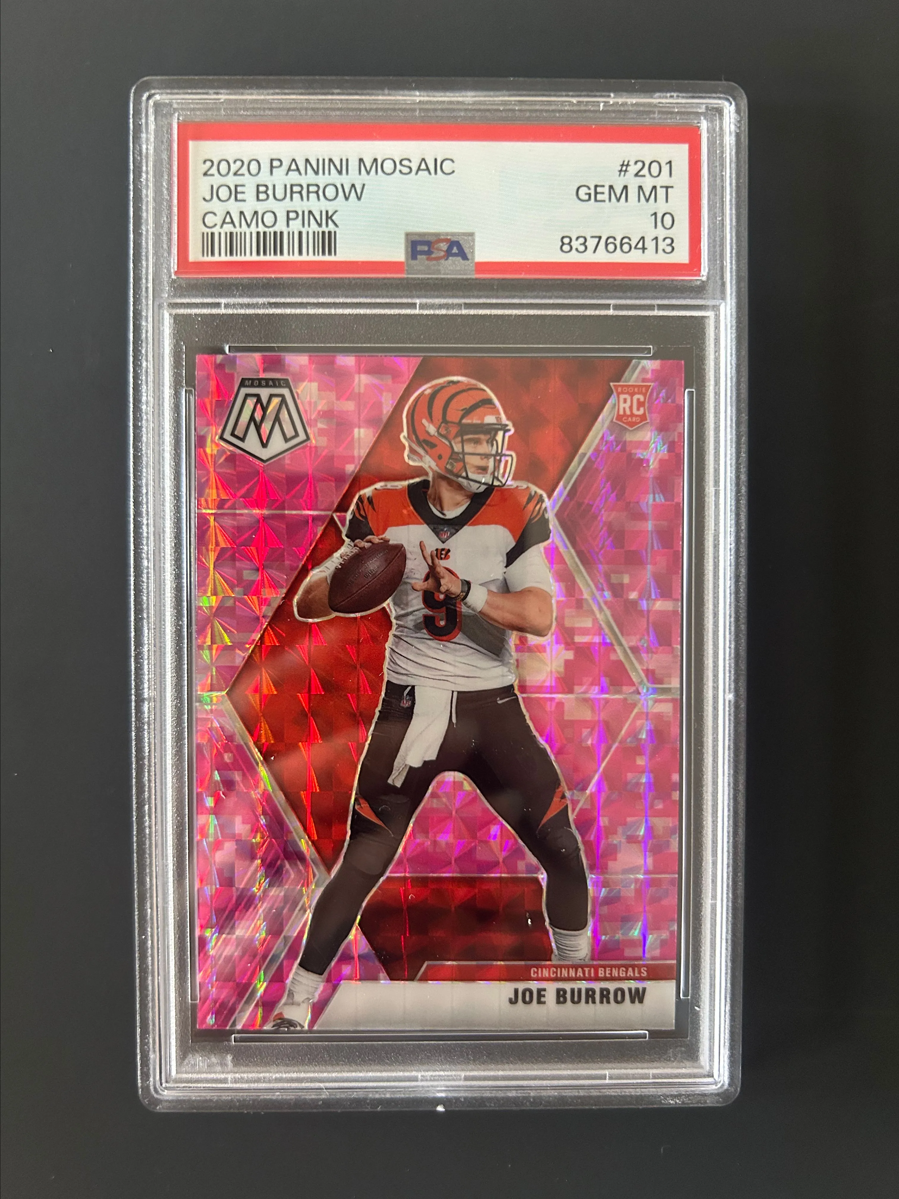 Product image for 2020 JOE BURROW #201 PSA GRADED GEM MT 10 PANINI MOSAIC PRIZM CAMO PINK ROOKIE RC CINCINNATI BENGALS