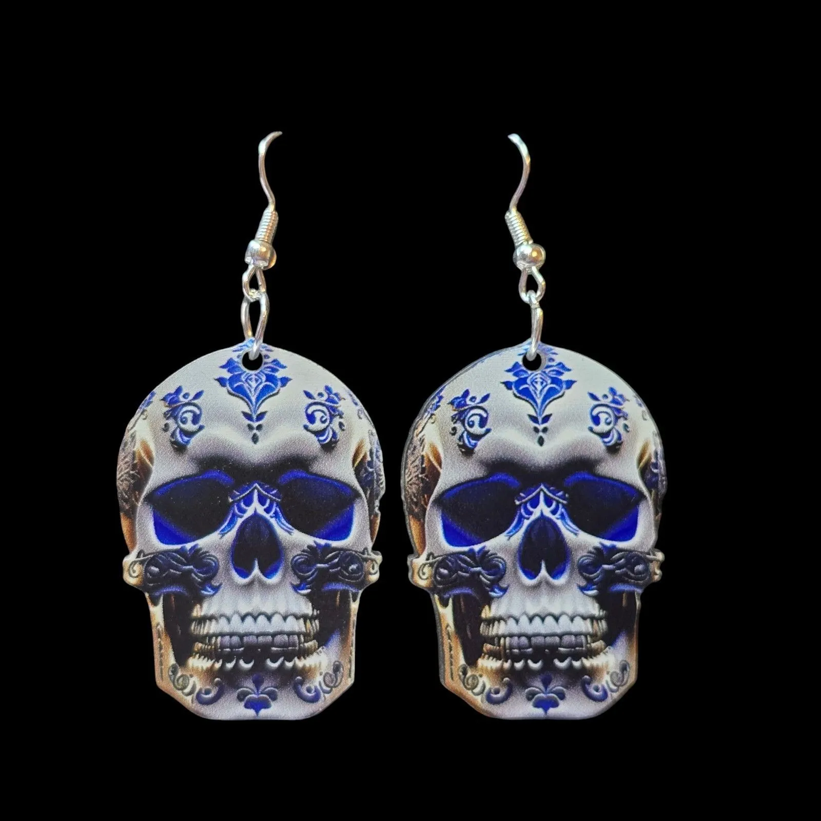 Product image for 029 NWOT Blue Design On Skull Pierced Earrings